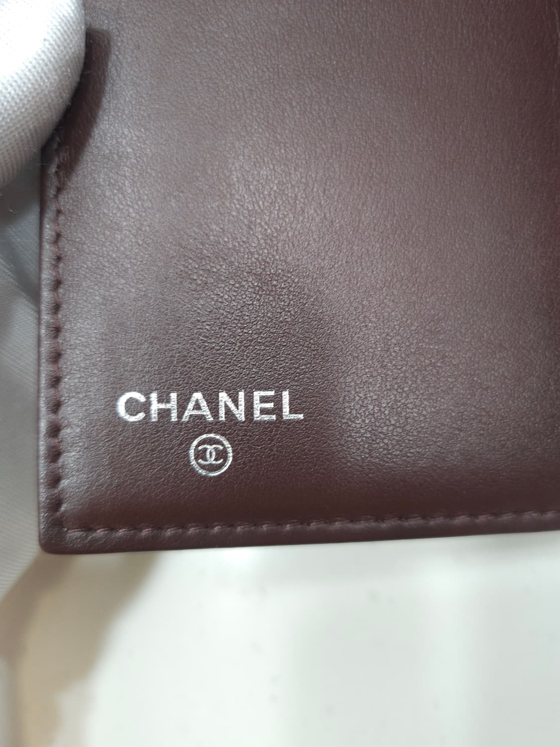 [풀구성] 샤넬 클래식 똑딱이 캐비어 중지갑 상품이미지8