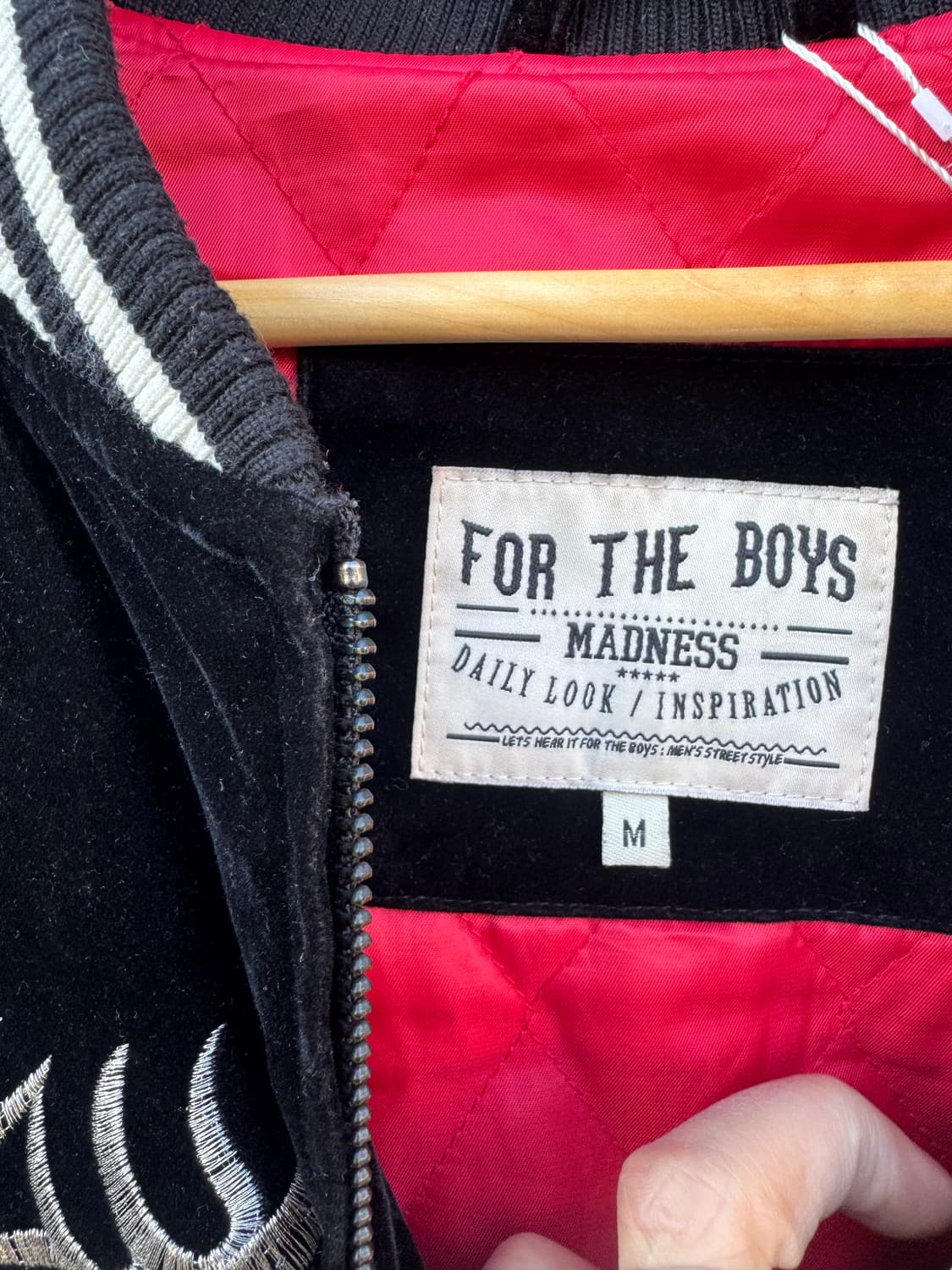 For the boys 빈티지 자수 벨벳 스카쟌 봄버 자켓 상품이미지8