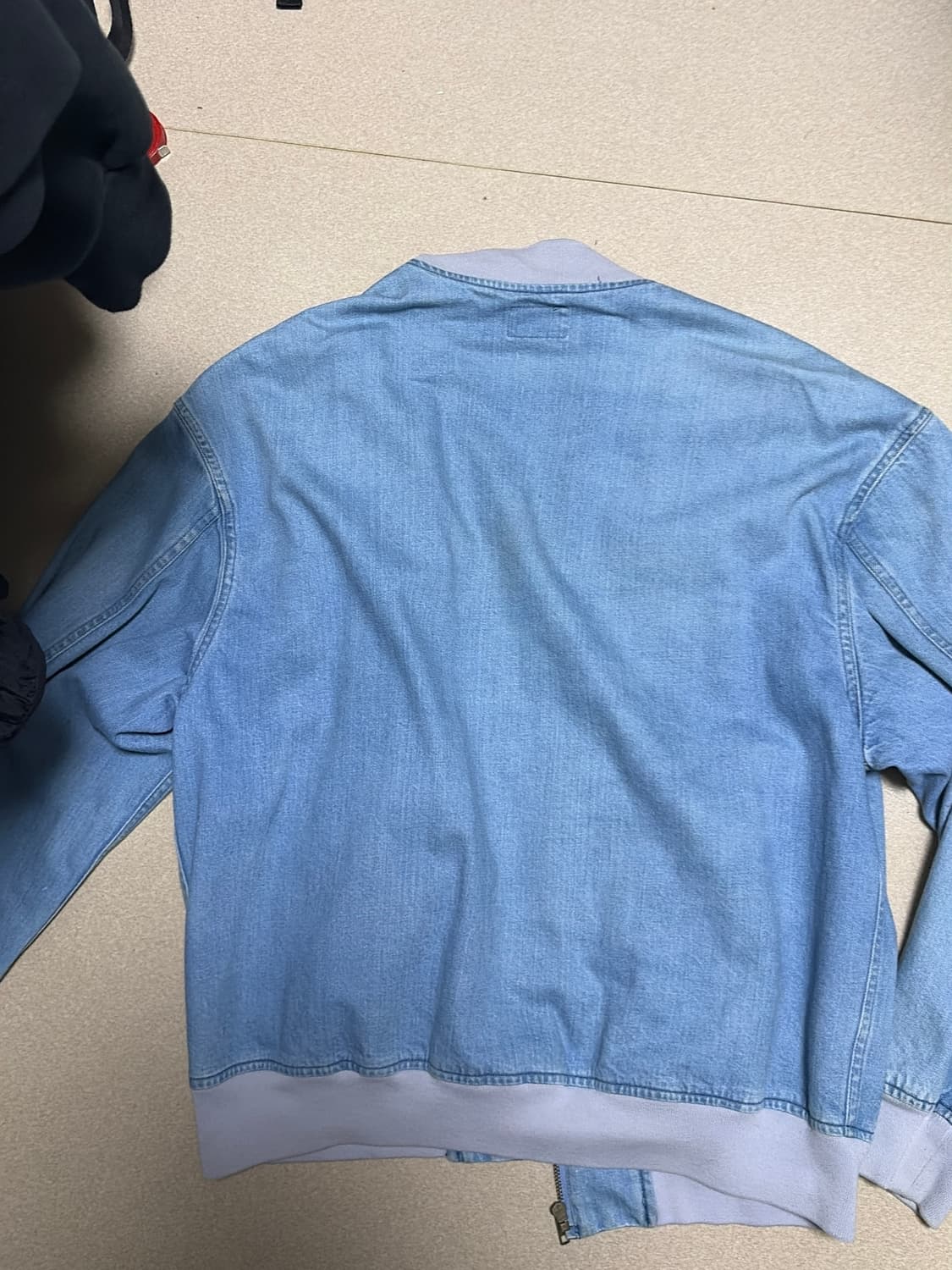 카브엠트 블리치드 데님 봄버 L 상품이미지2