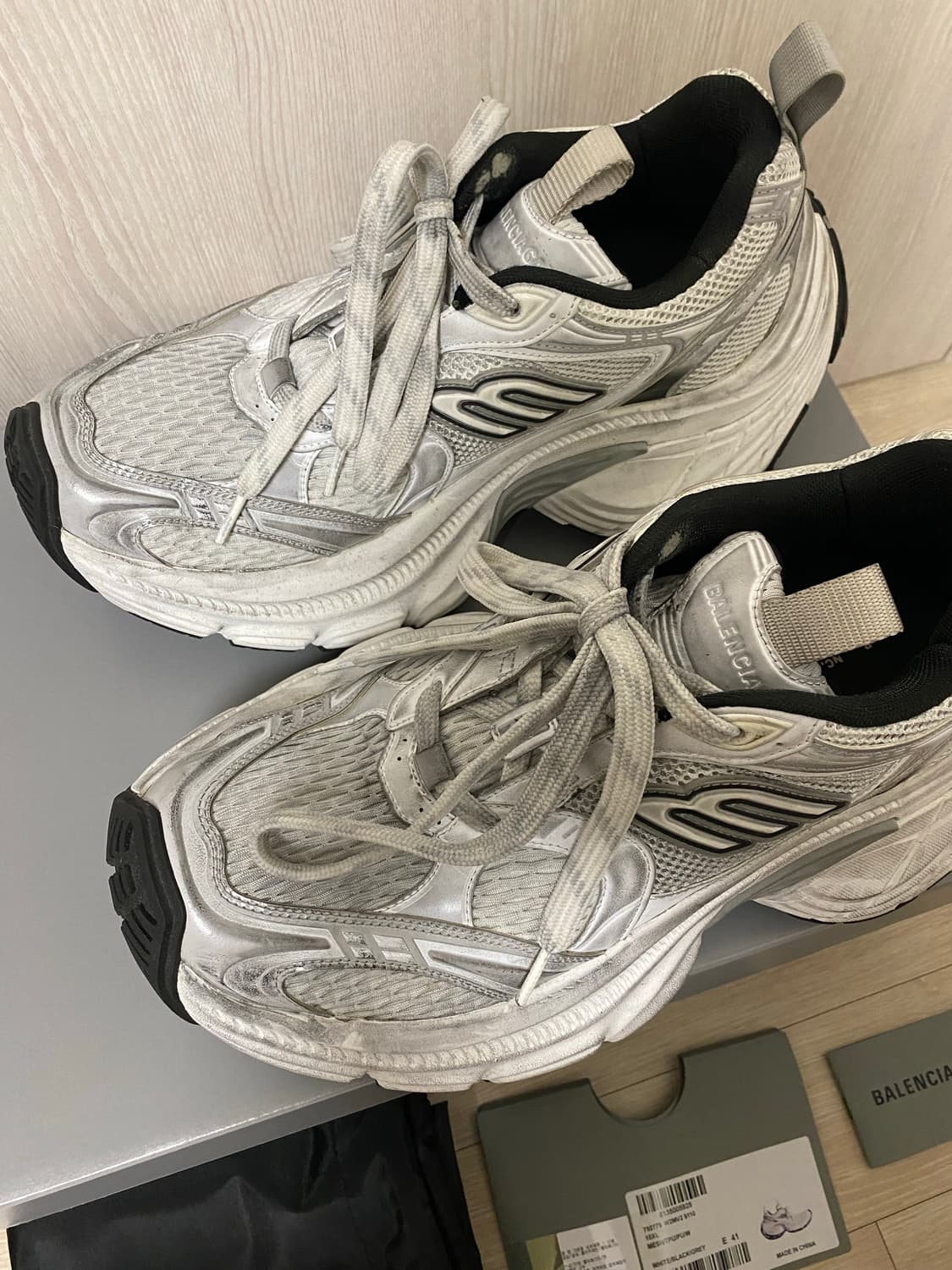 (41)발렌시아가 10xl 화이트41사이즈 상품이미지1