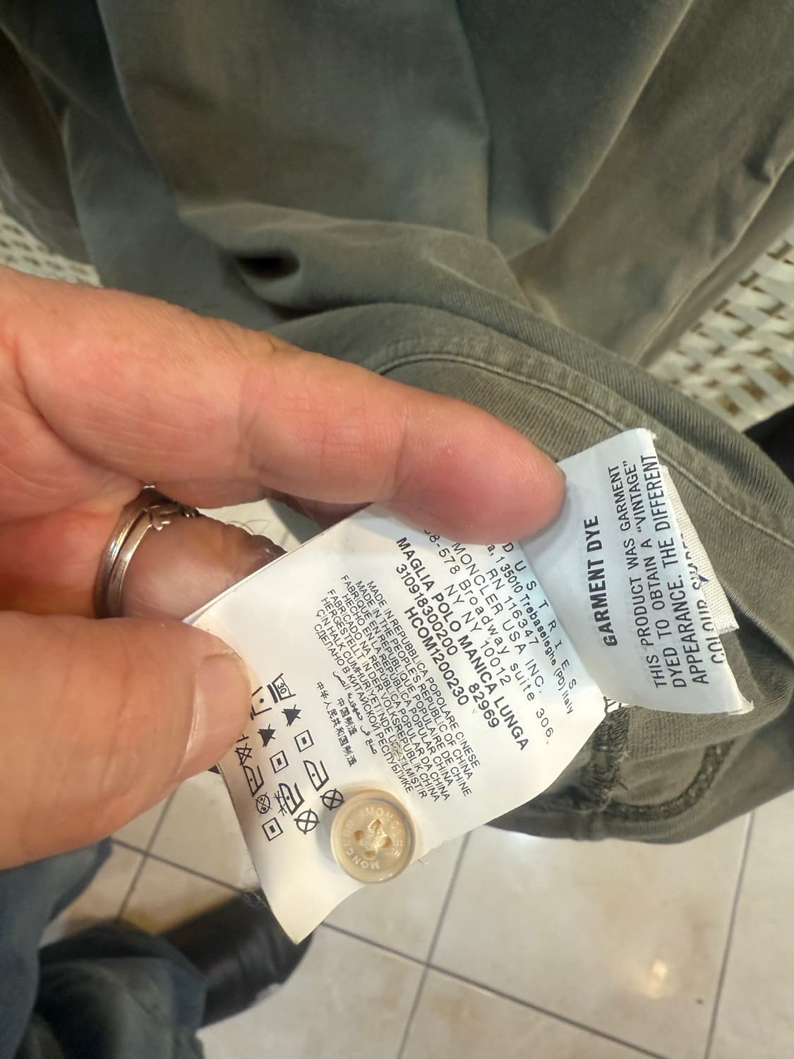 105 정품 몽클레어 티셔츠 팝니다 상품이미지6