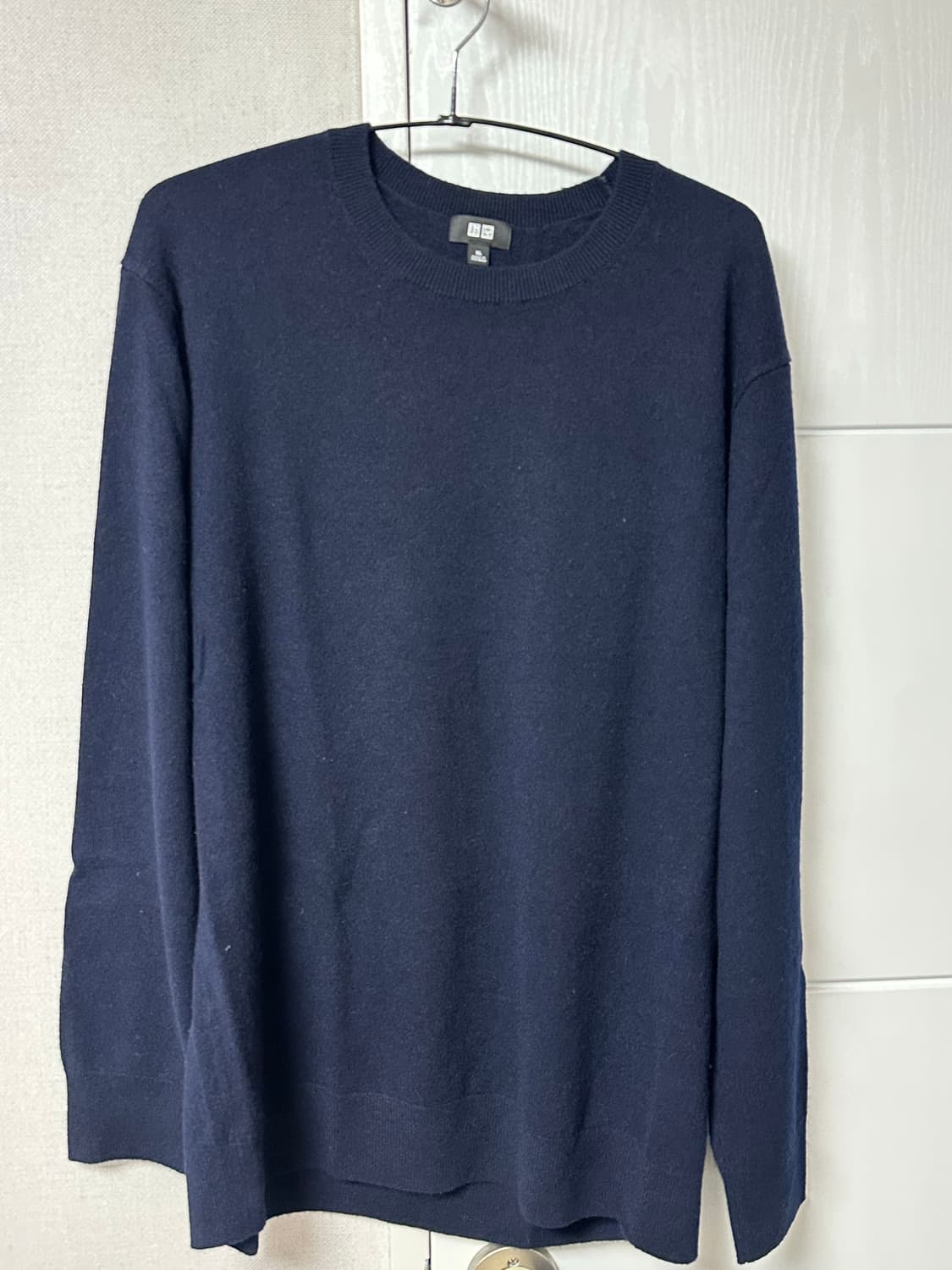 유니클로 캐시미어 니트 네이비 색상 XL 상품이미지1