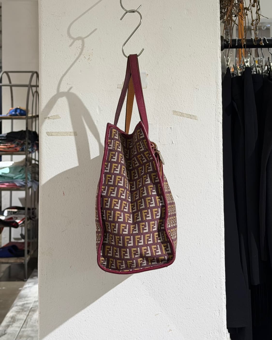 펜디 멀티컬러 주키노 캔버스 레더 트리밍 FF 토트백 상품이미지3