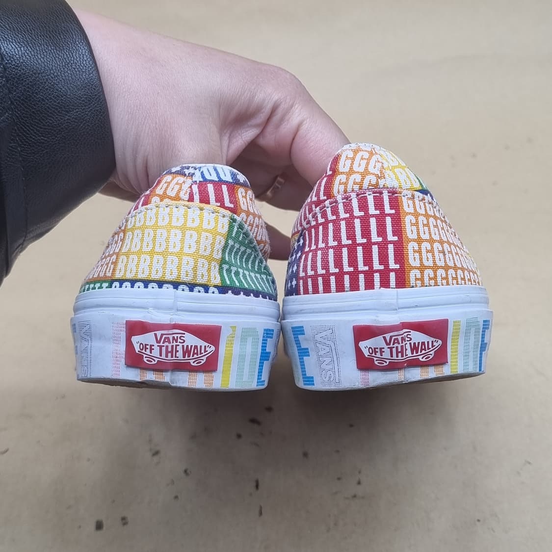 반스 프라이드 클래식  슬립온 230 상품이미지4