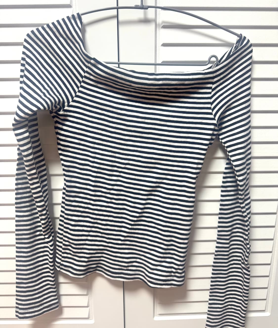 여성 스트라이프 오프숄더 티 상품이미지1