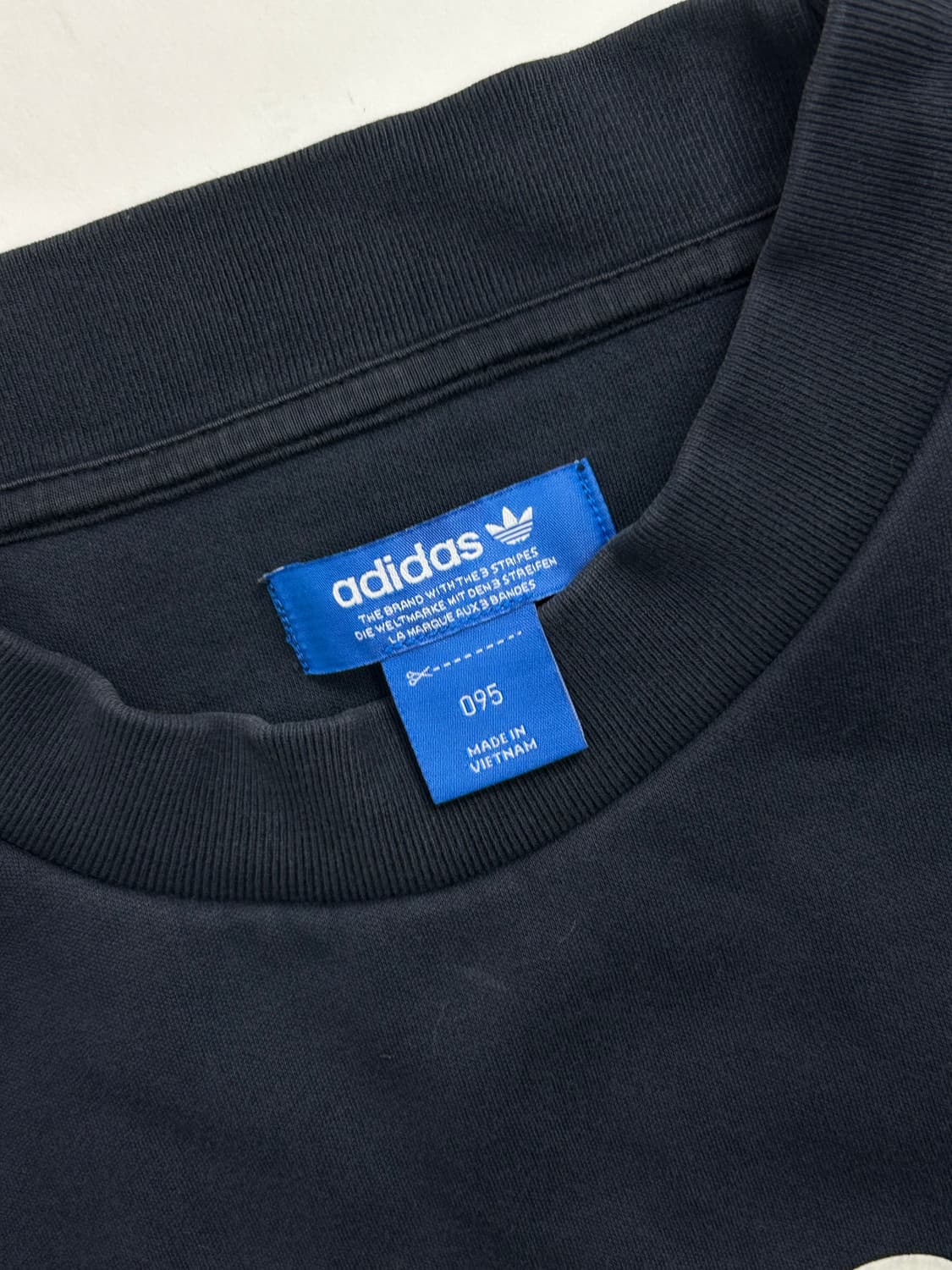 아디다스 빅로고 맨투맨 M 상품이미지5