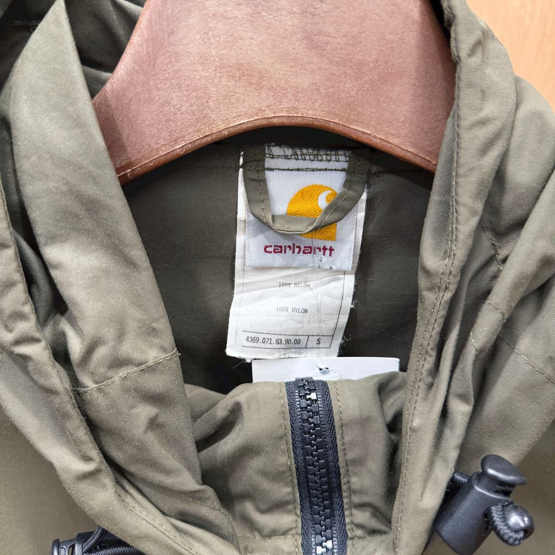칼하트 아노락 후드 윈드 브레이커 지퍼 포켓 밑단 드로우 스트링 카키 상품이미지8