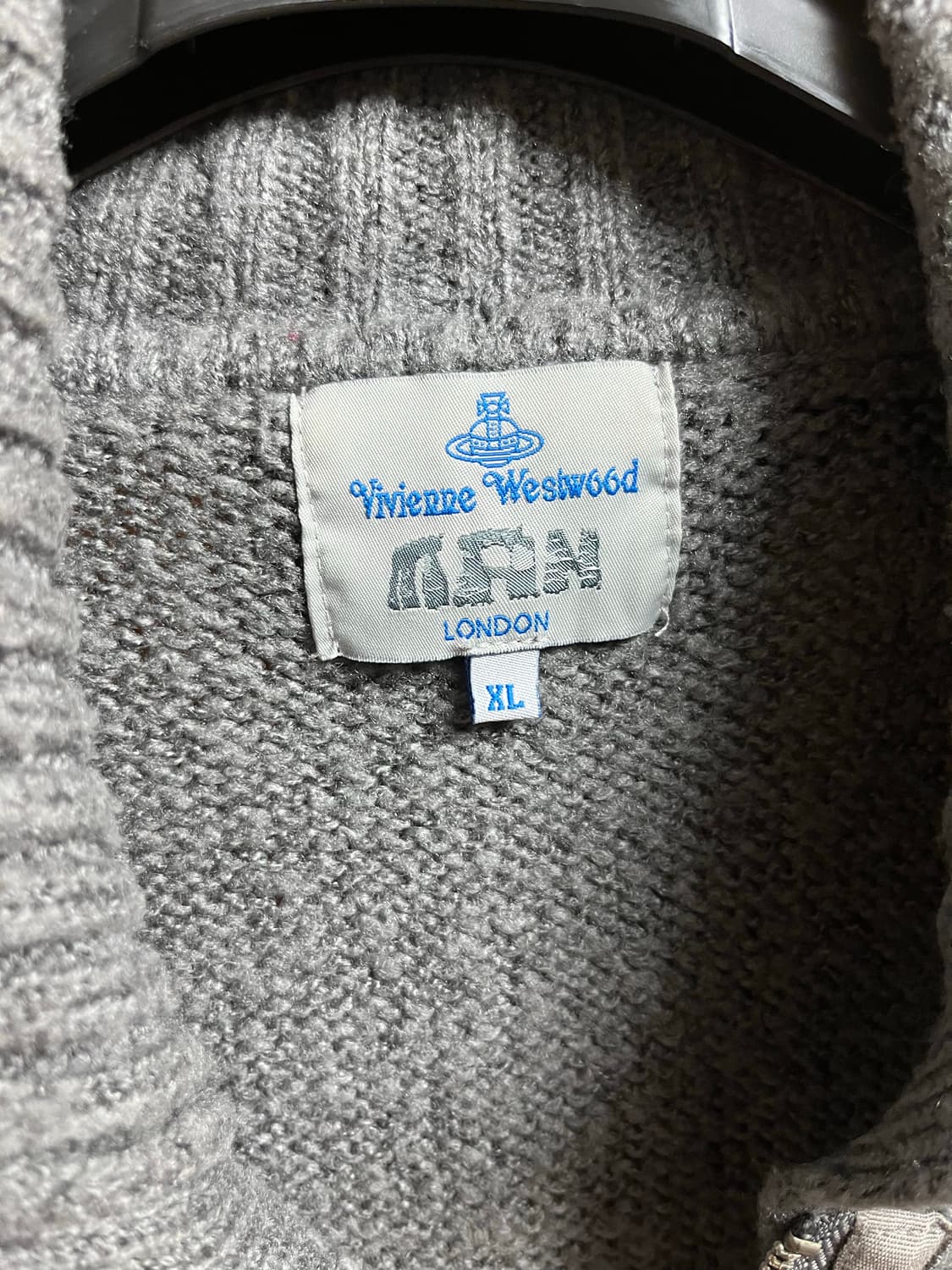 비비안웨스트우드 니트 집업 상품이미지3