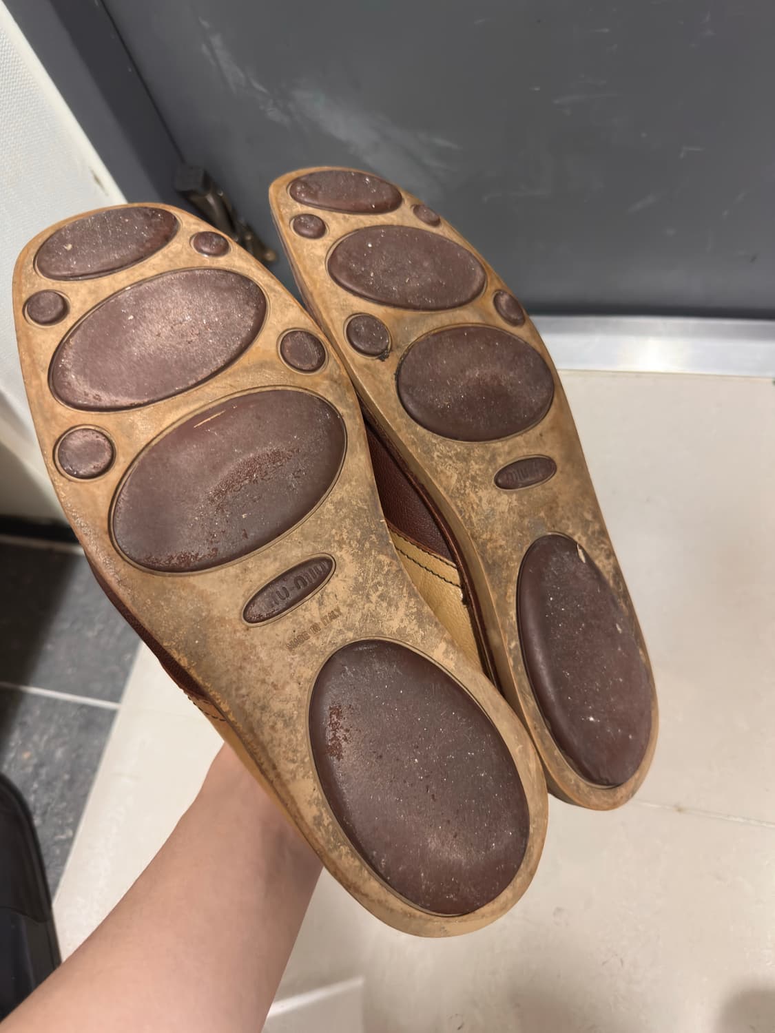 2000s 미우미우 더비 상품이미지2