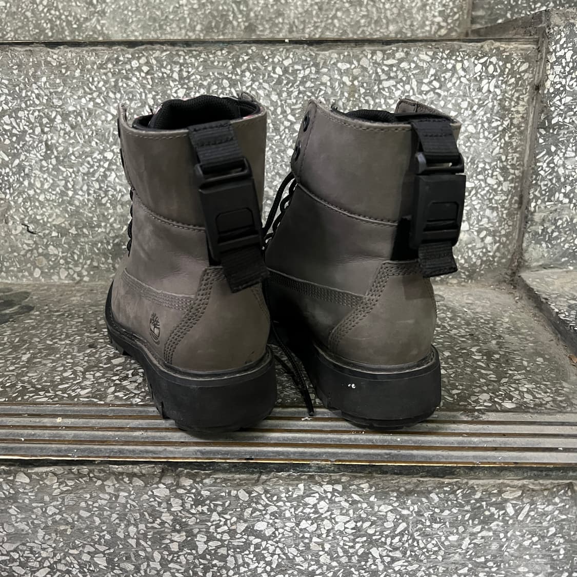 팀버랜드 루시아 웨이 6인치 워터프루프 롤탑 부츠 상품이미지3
