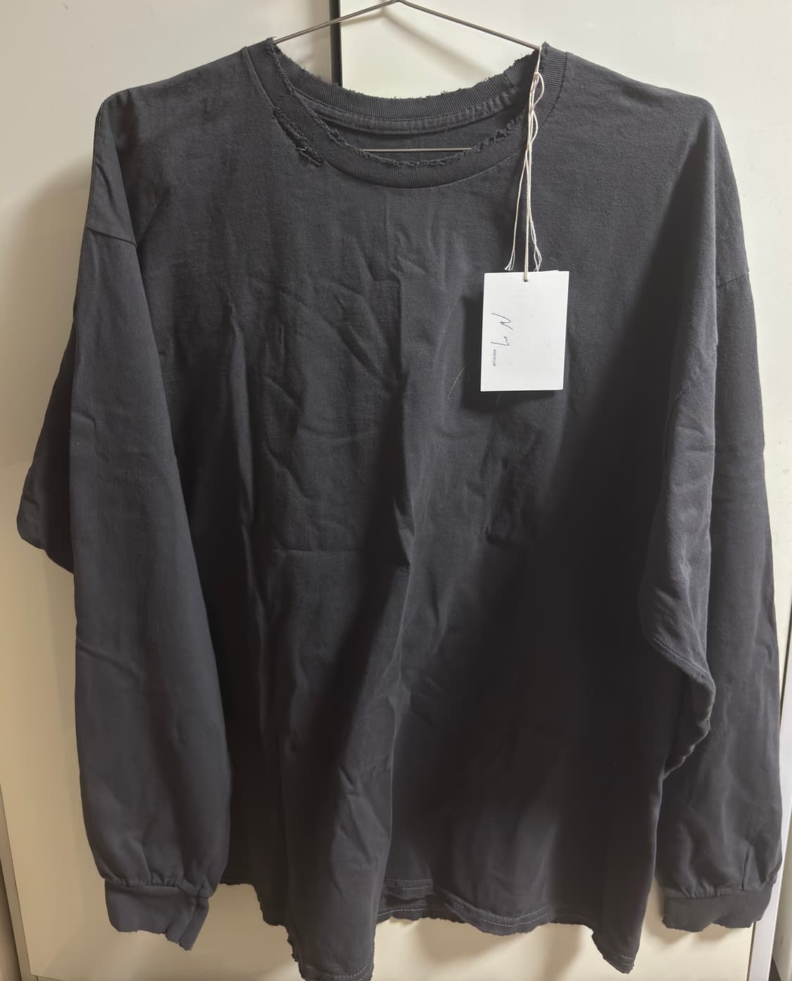 Ancellm 다이드 플라워 데미지 롱슬리브 상품이미지1