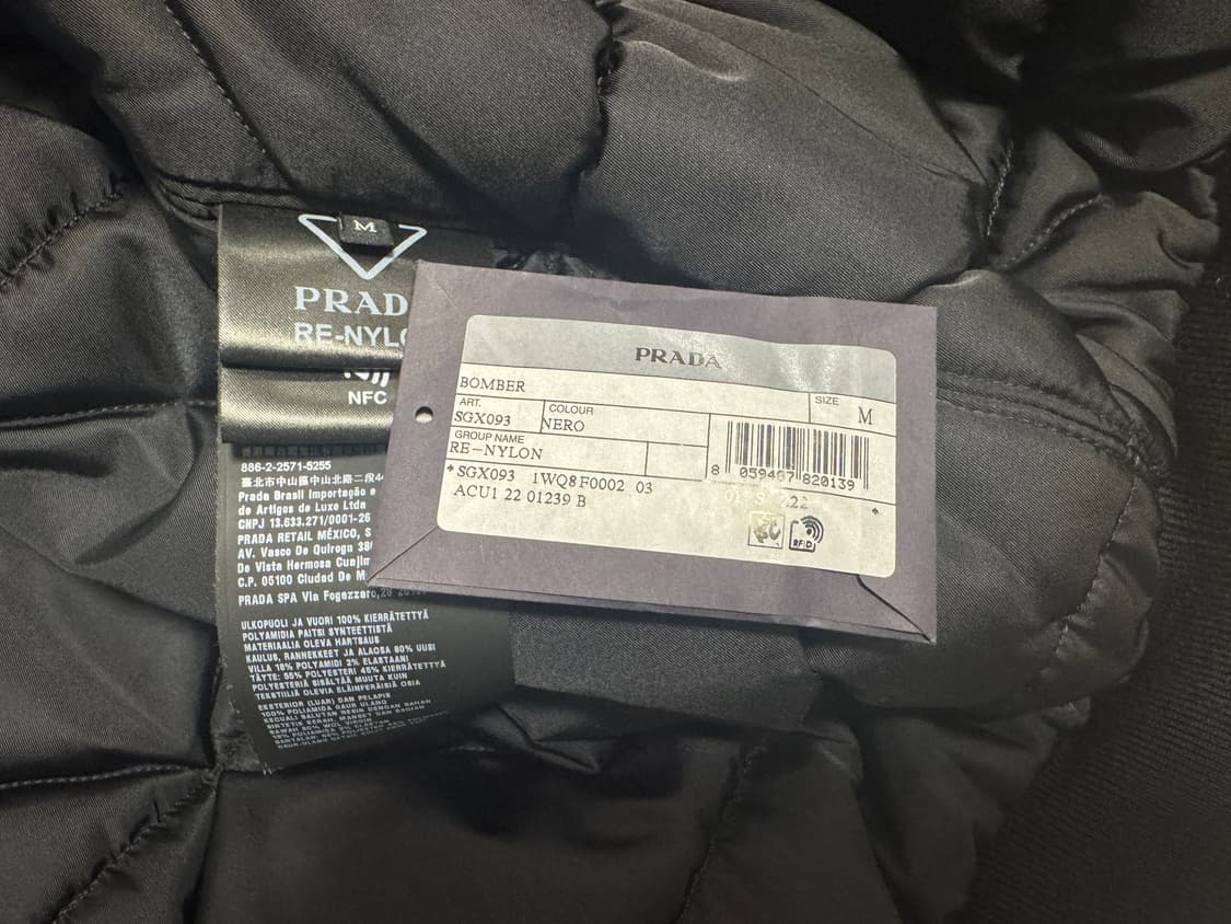 프라다 / 리나일론 패딩 봄버 자켓 / M 상품이미지10