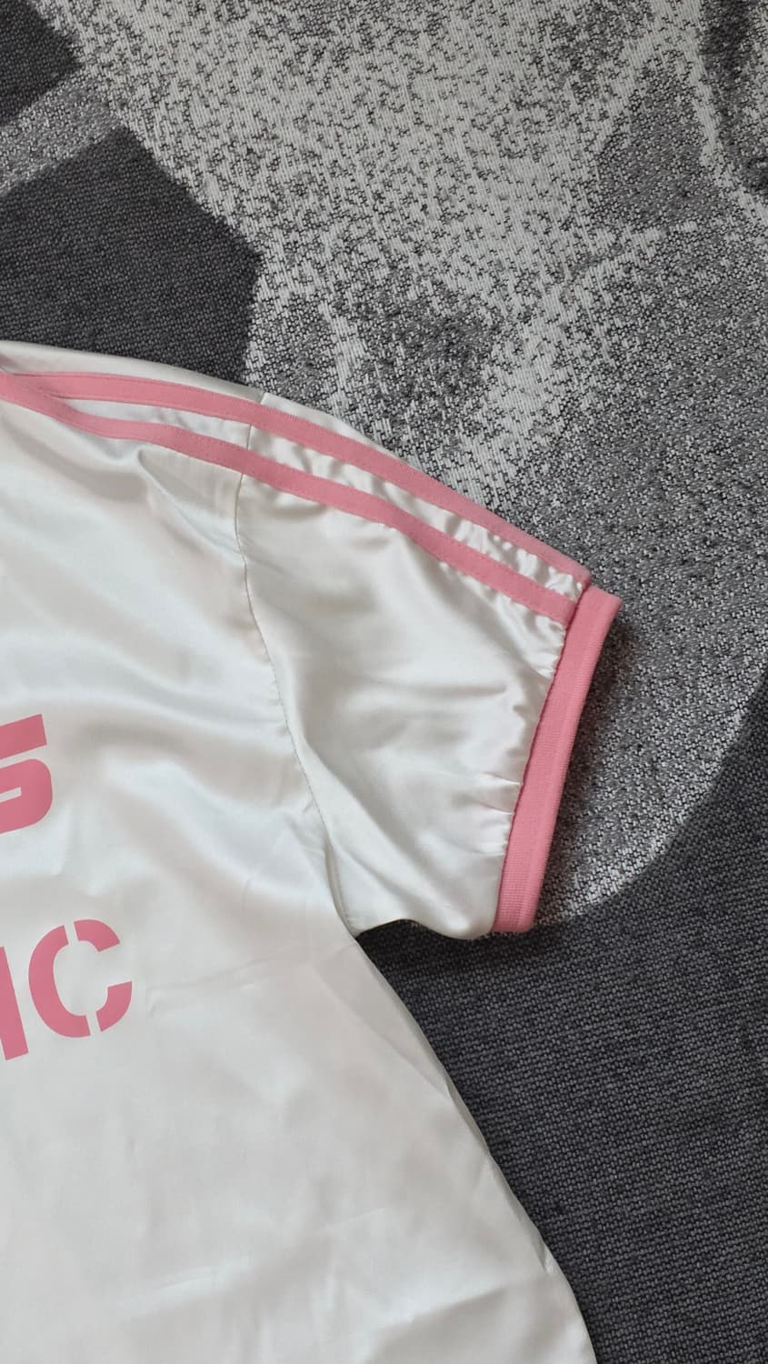 뉴진스) sinoon 시눈 스포티 트랙 하프 슬리브 셔츠 (베이비 핑크) 상품이미지5