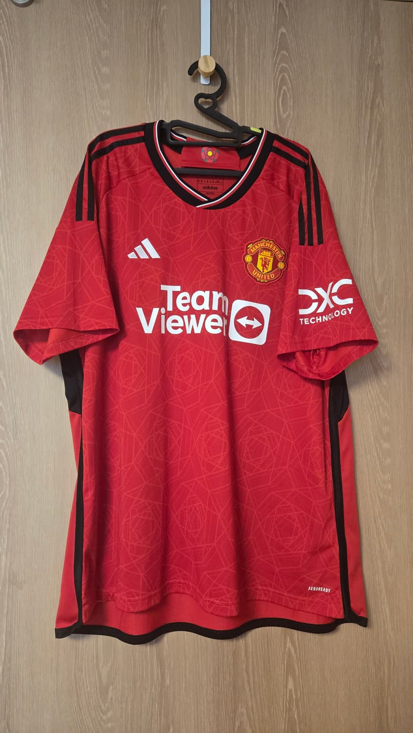 맨유23-24유니폼과 ac밀란 24-25유니폼으로 아무 축구유니폼 교환 상품이미지1