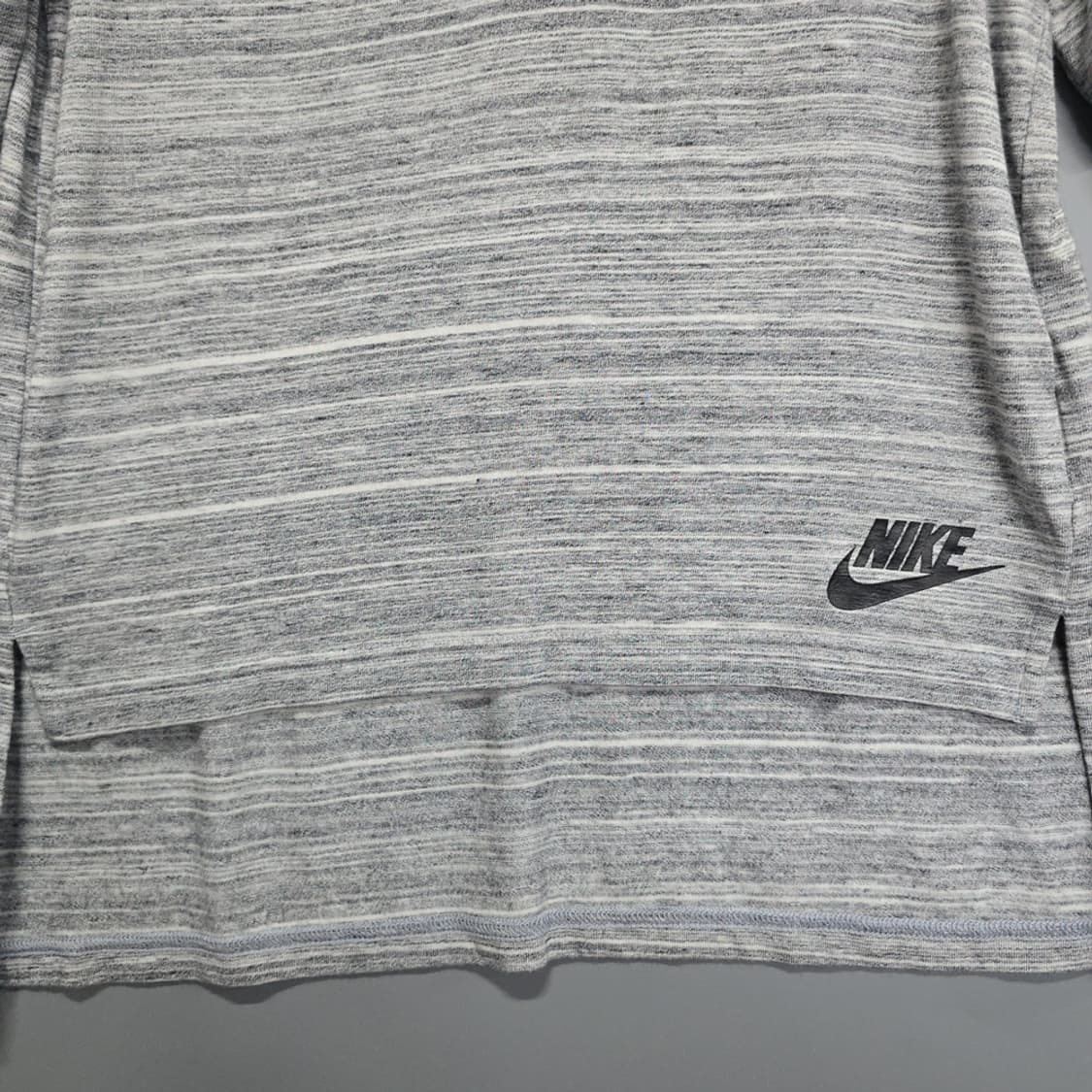 나이키(NIKE) 로고 반팔티 그레이 S 상품이미지3