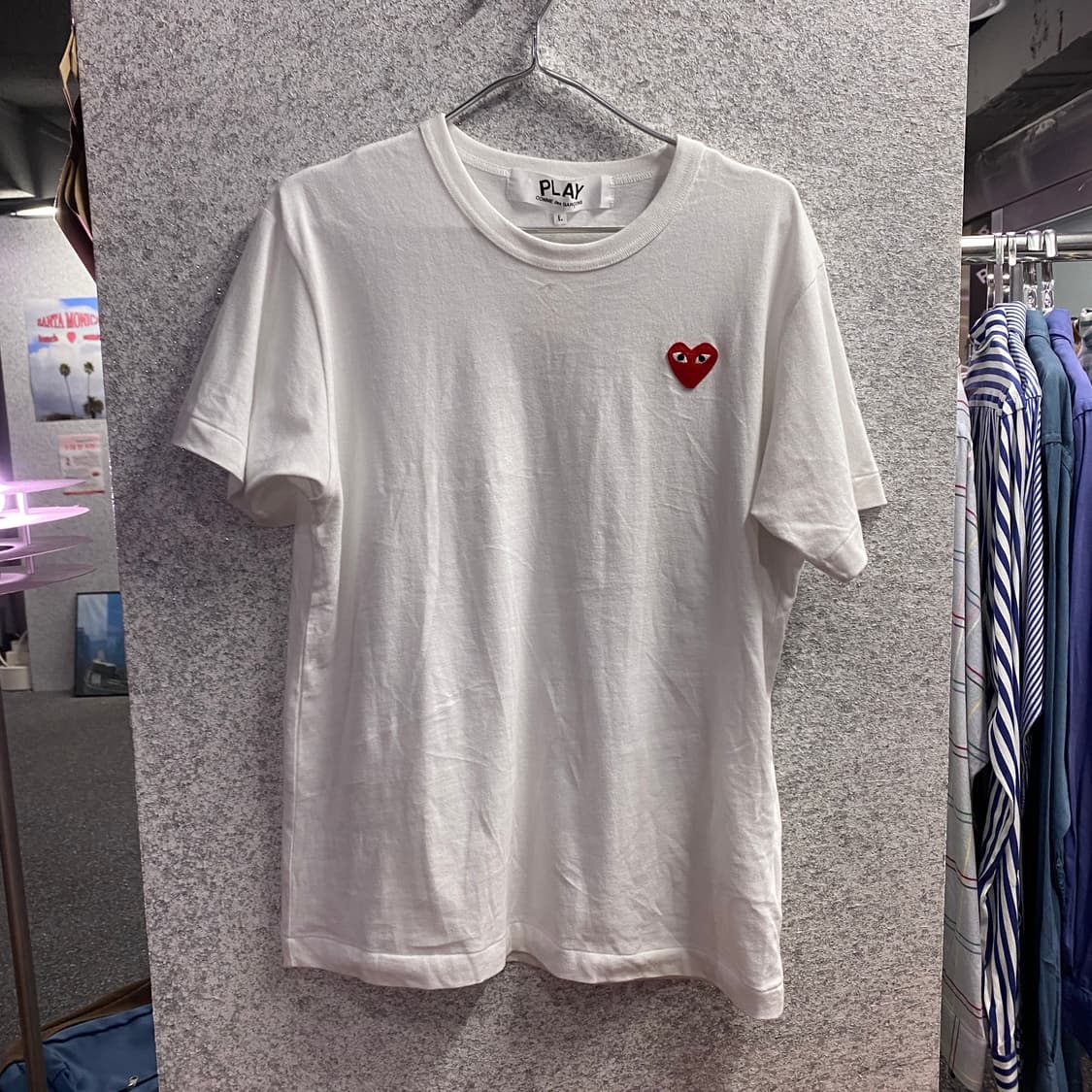 꼼데가르송 레드와펜 화이트 반팔티 B4642  상품이미지2