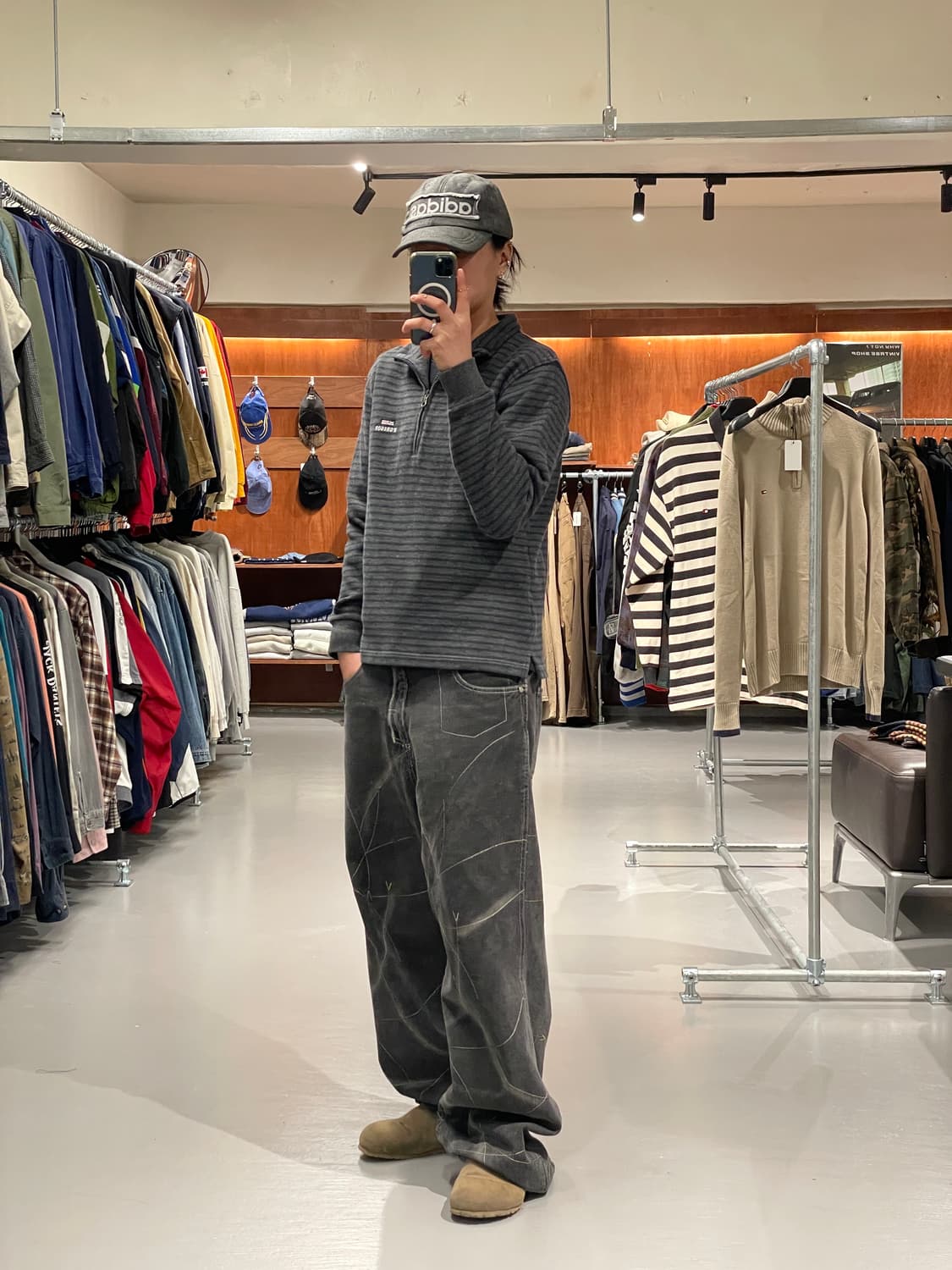 맥그리거 반집업 맨투맨 상품이미지3