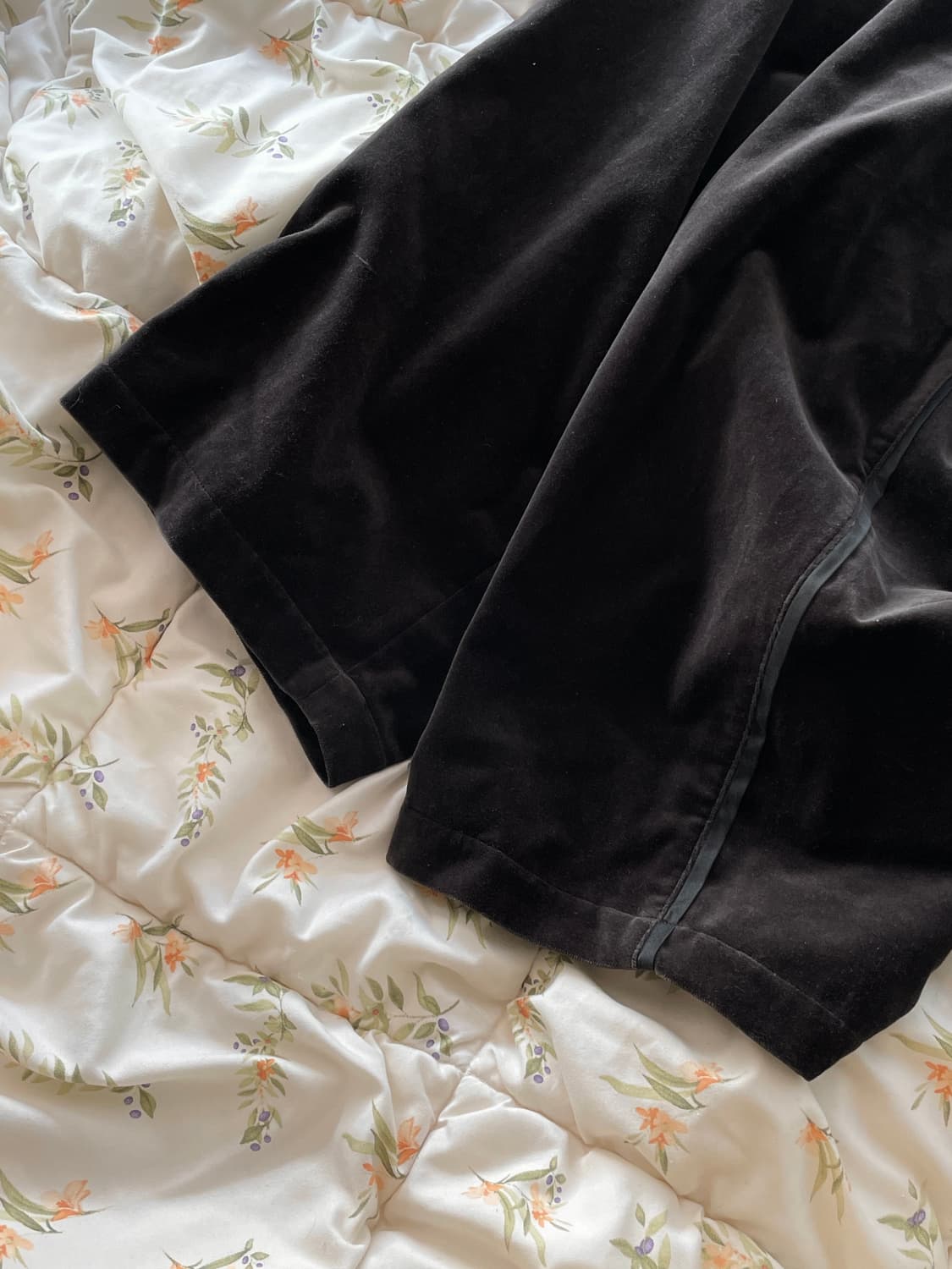 마티앤선즈 25AW 벨벳 트레이닝 팬츠 2사이즈 상품이미지2