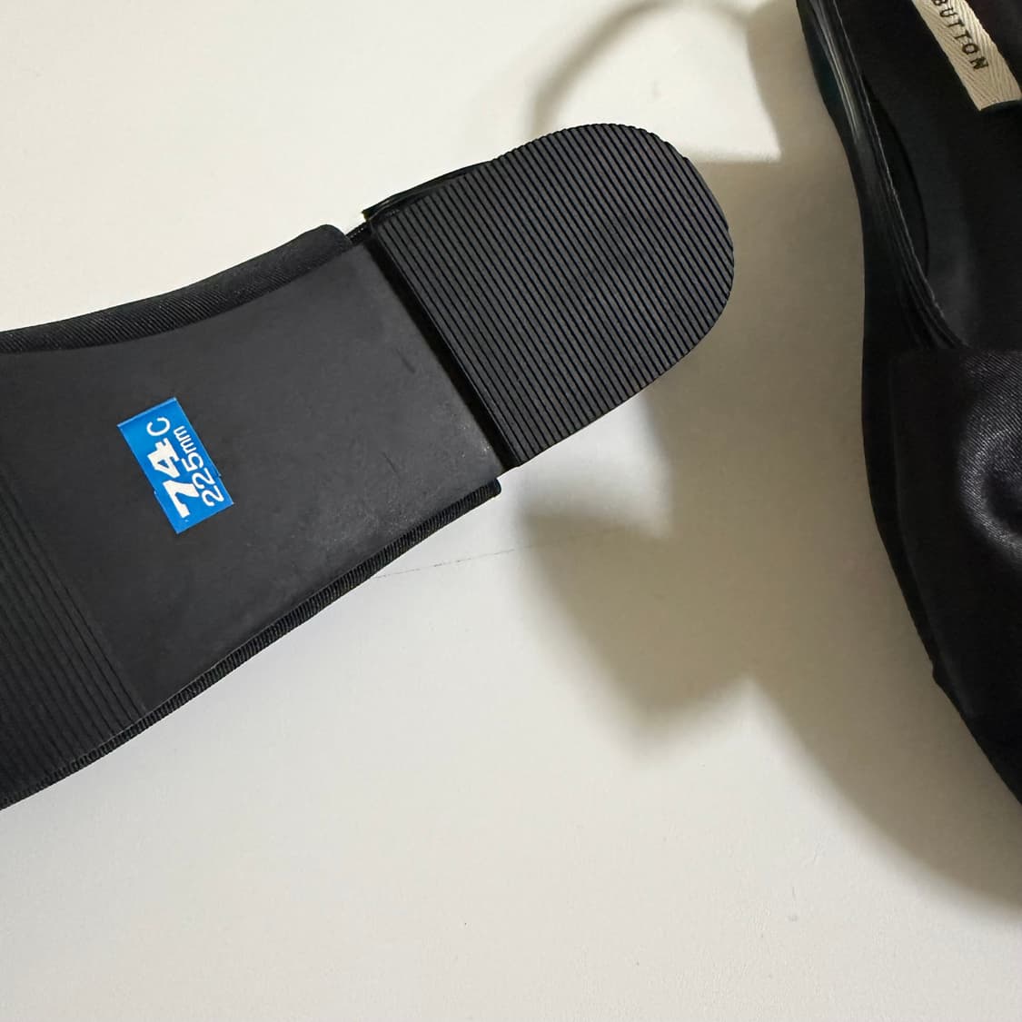 새상품 여자 새틴 플랫슈즈 225 상품이미지3