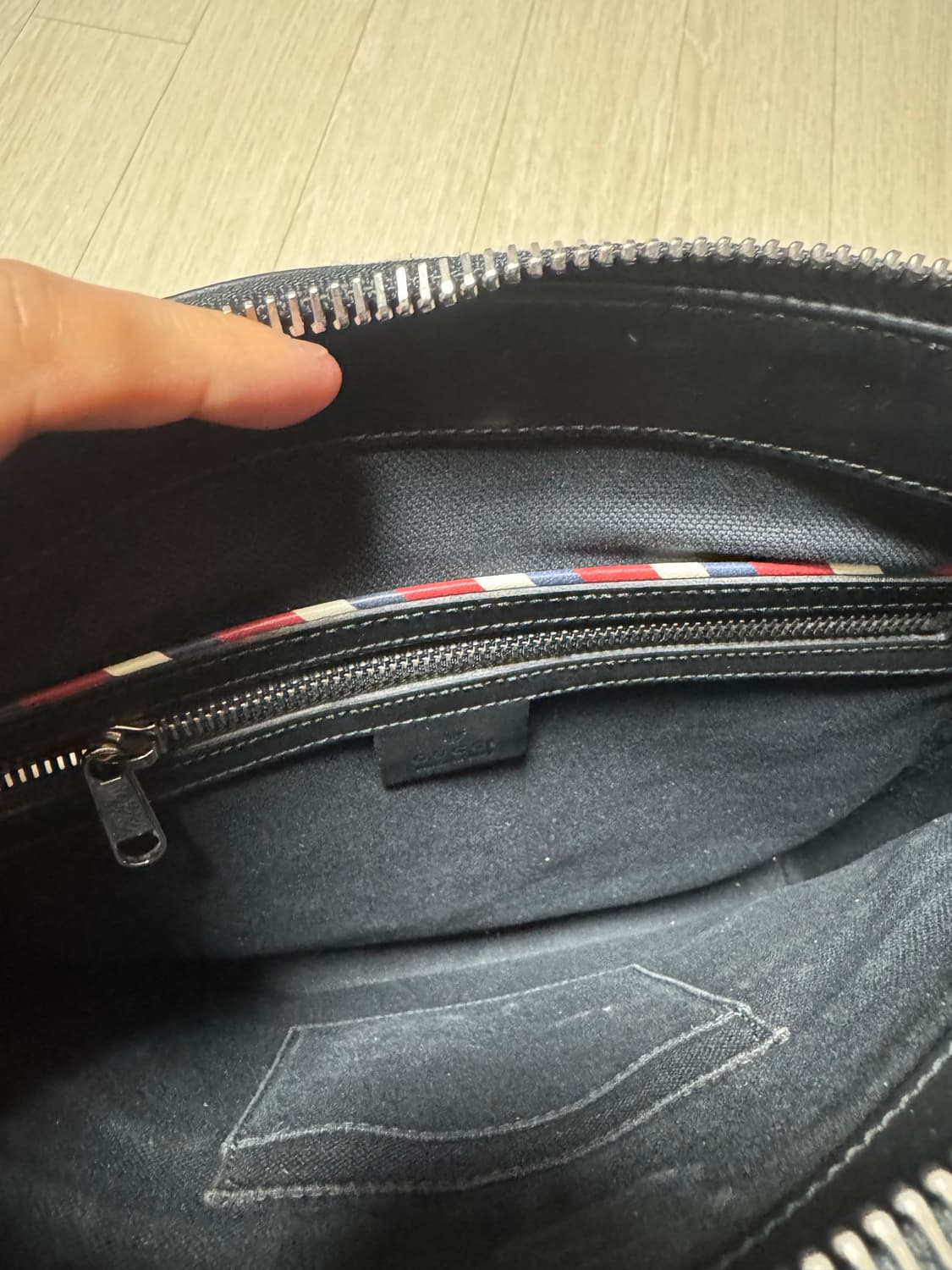 구찌 수프림 스네이크 타이거 크로스백 급처 상품이미지5