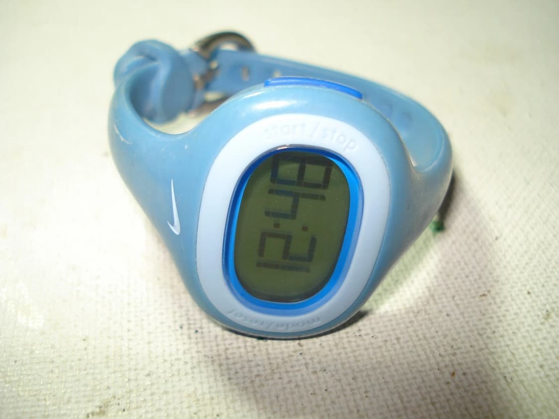 나이키 트라이액스 런닝맨 워치 상품이미지1