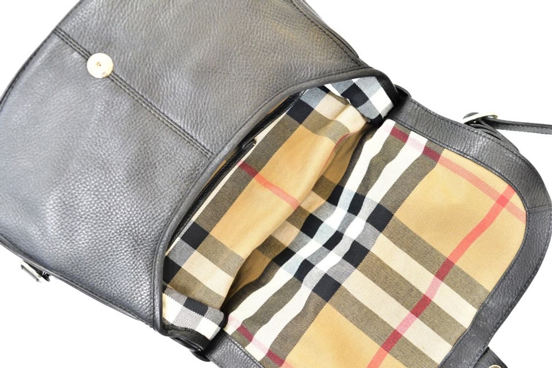 버버리 블랙 레더 숄더백 (정품) 상품이미지8