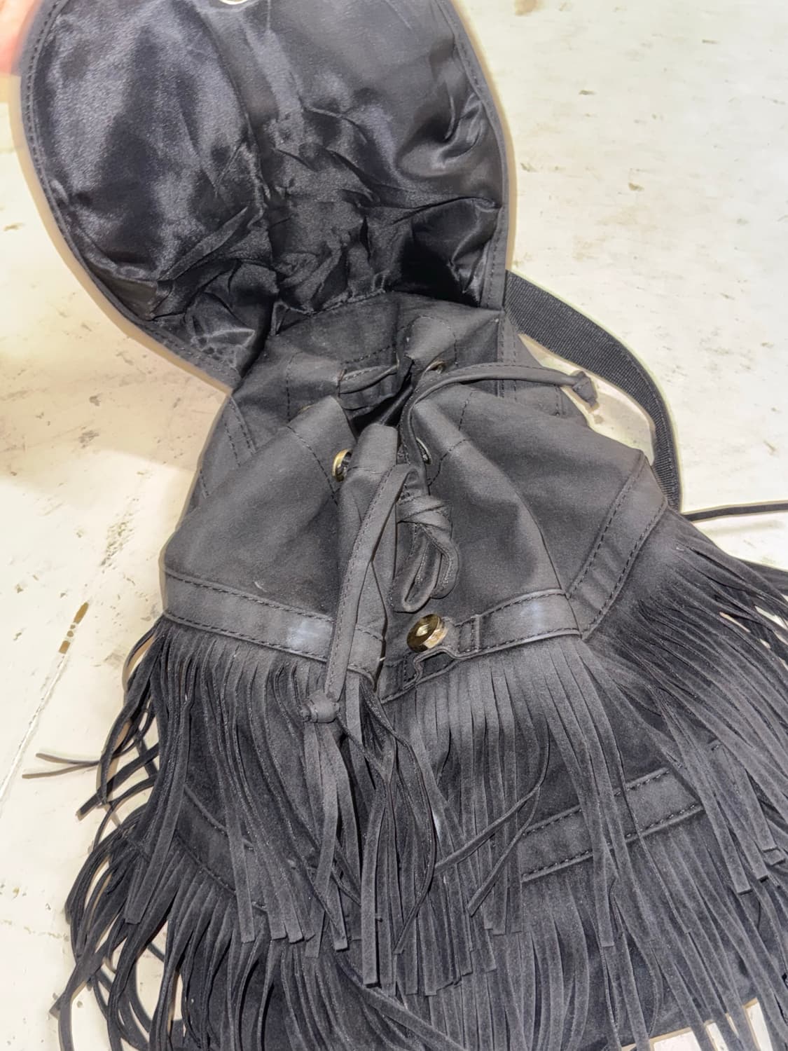 (착샷o)western tassel suede backpack 상품이미지3