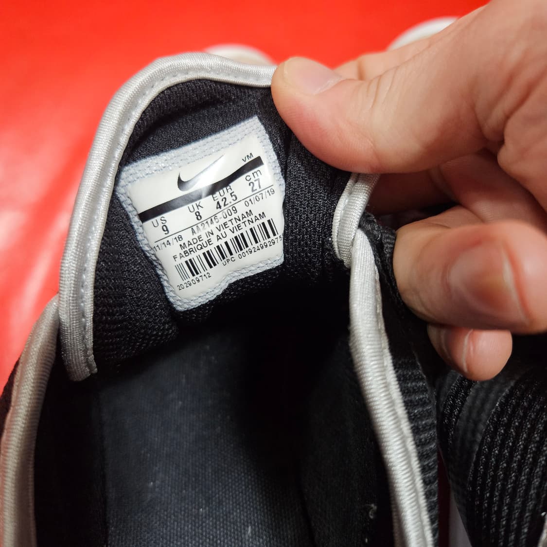 나이키(Nike) 에어맥스 엑시스 마징가 스니커즈 270size 상품이미지9