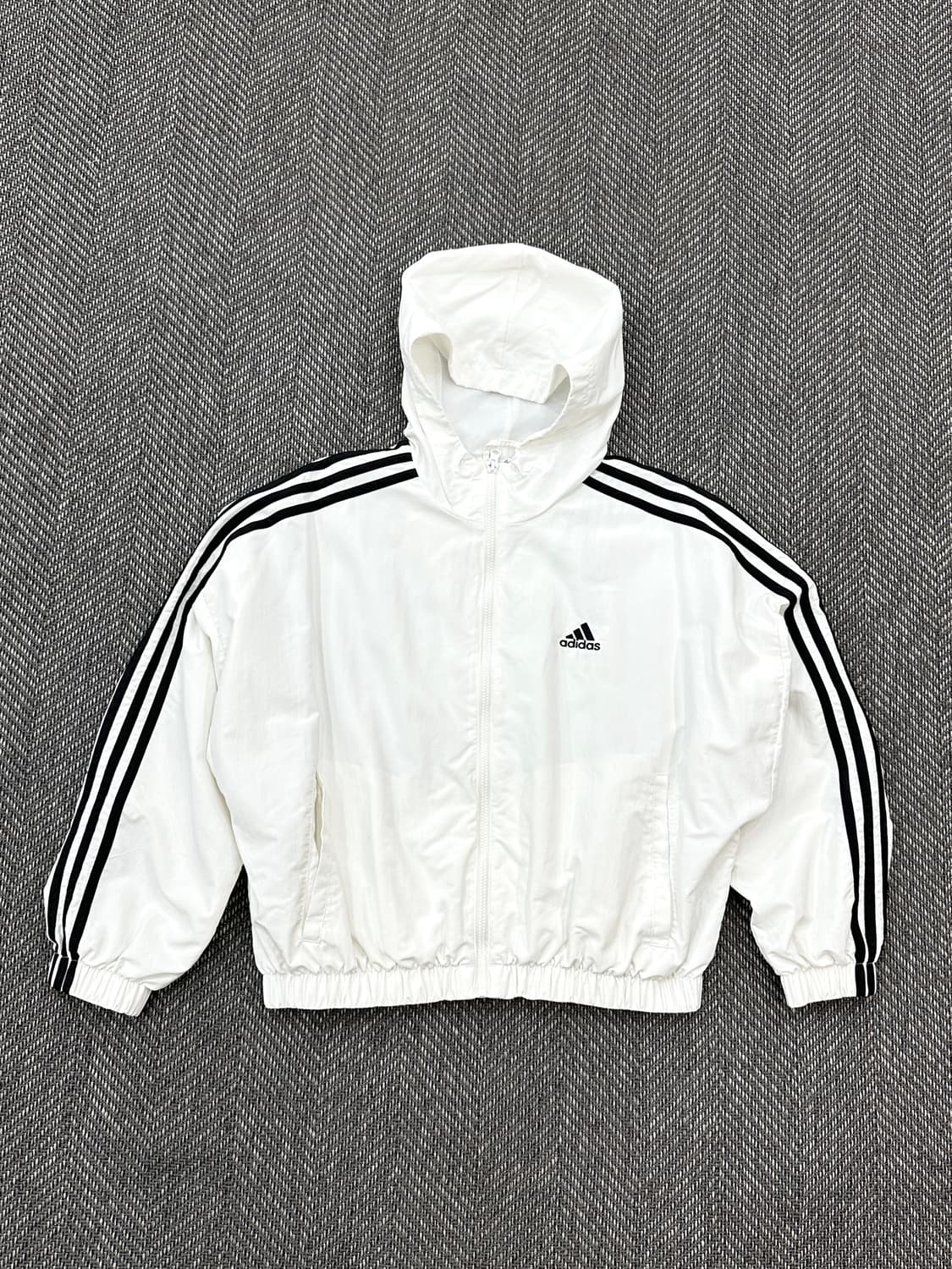 아디다스 바람막이 상품이미지3