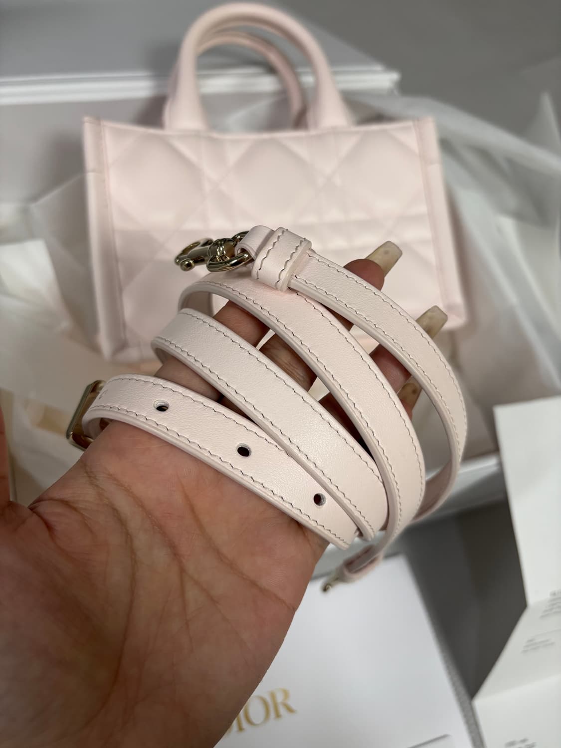 디올 북토트 미니 스트랩백 S5573OWHP 상품이미지8