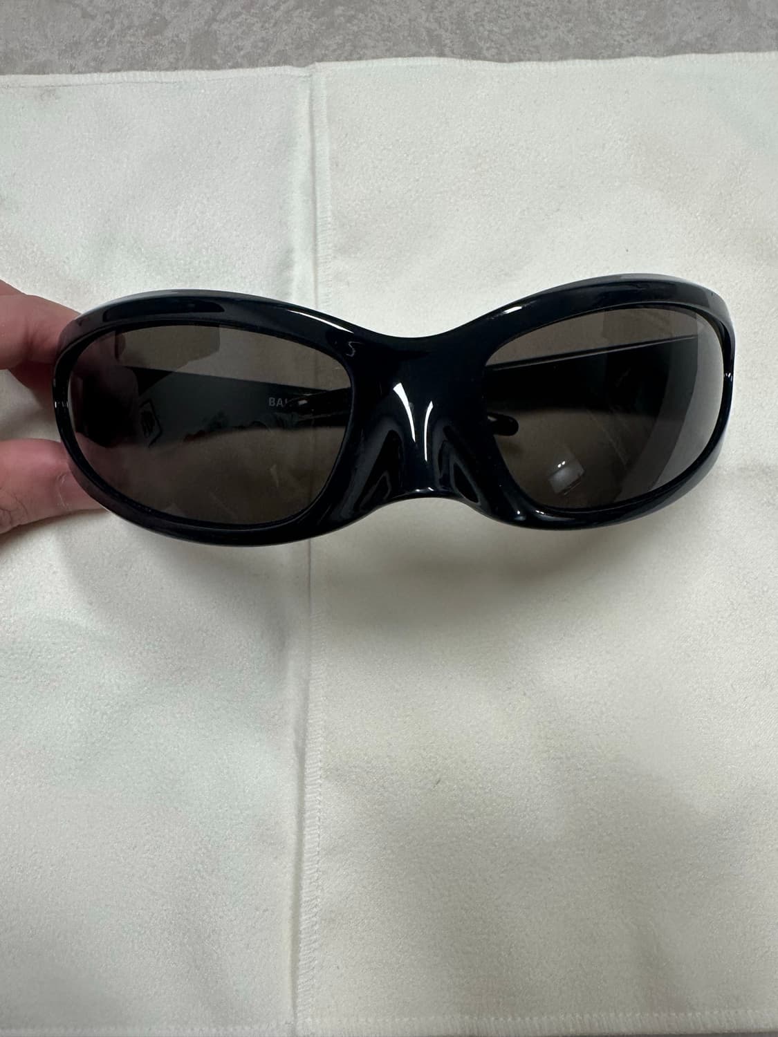 발렌시아가 BB0251s 선글라스 블랙 상품이미지1