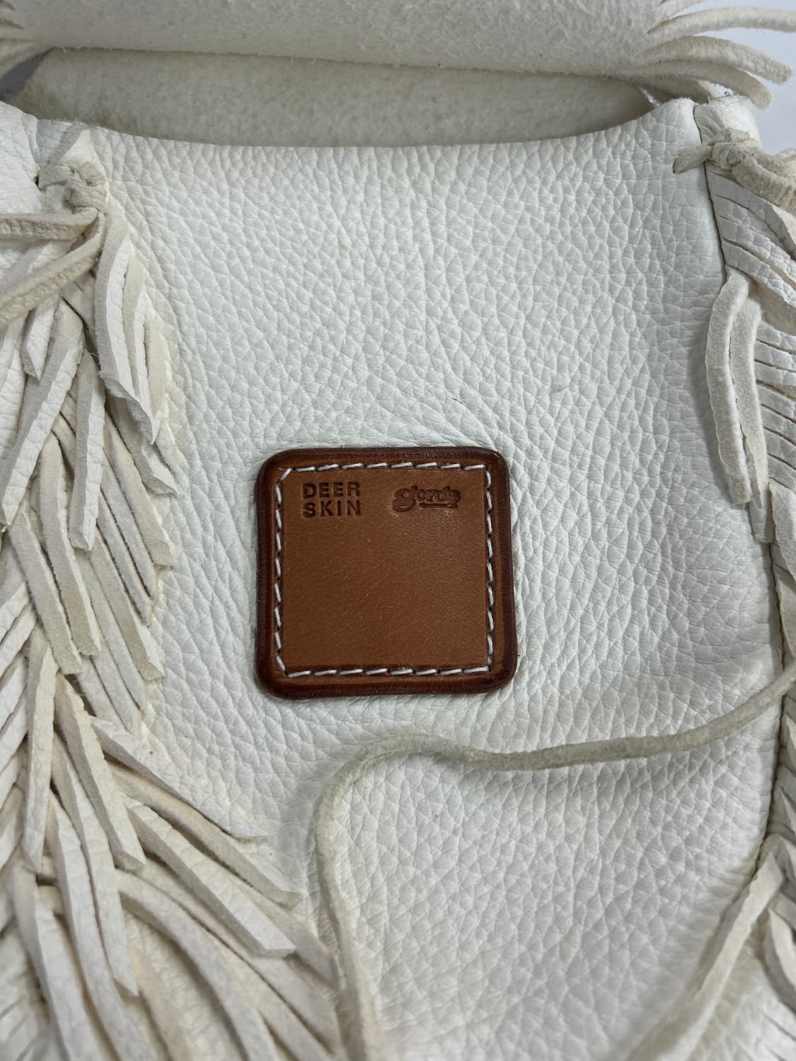GOROS 올드고로스 디어스킨 프린지 화이트 콘초 메디슨백 상품이미지4