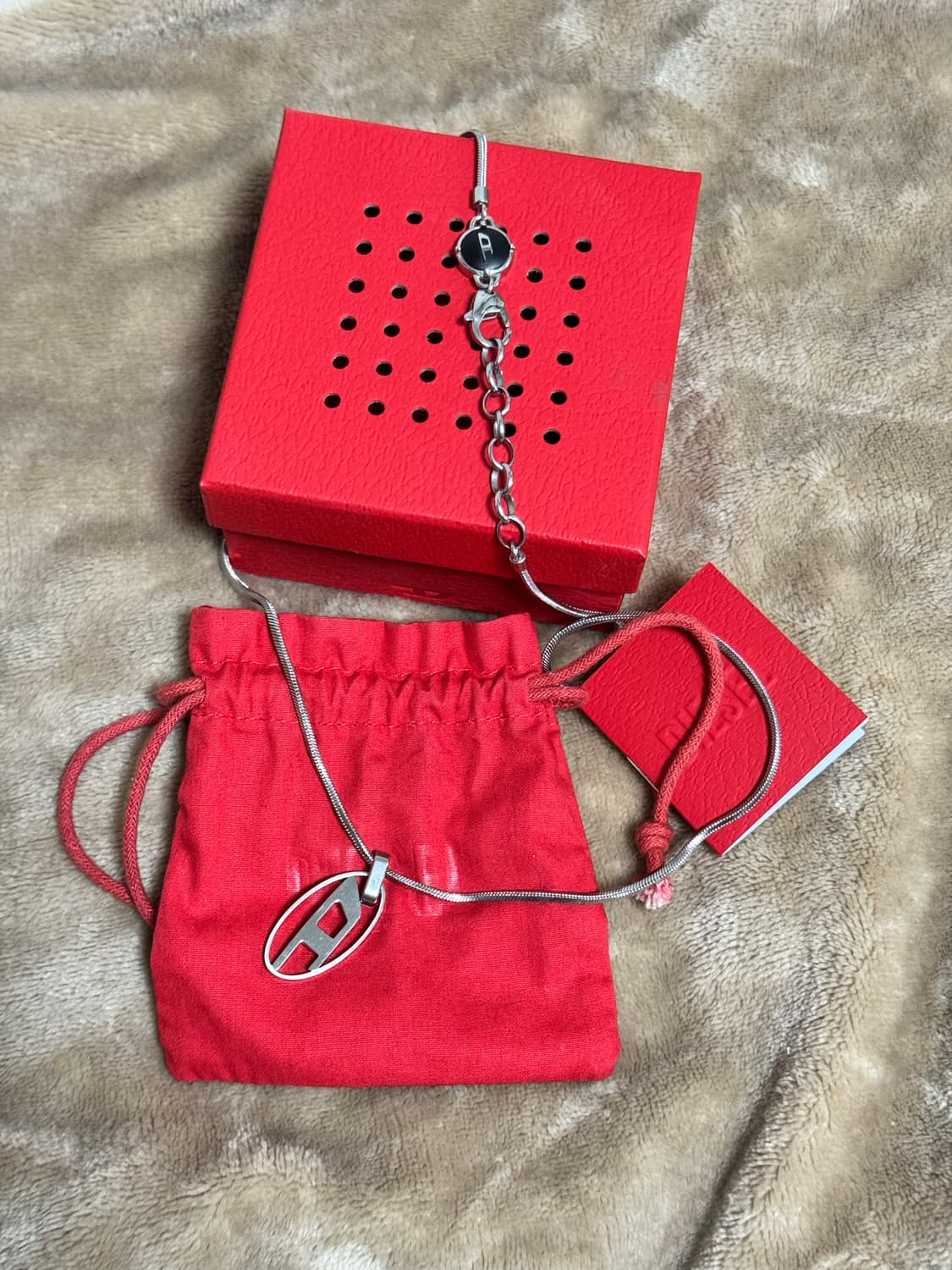 디젤 D 로고 목걸이  상품이미지2