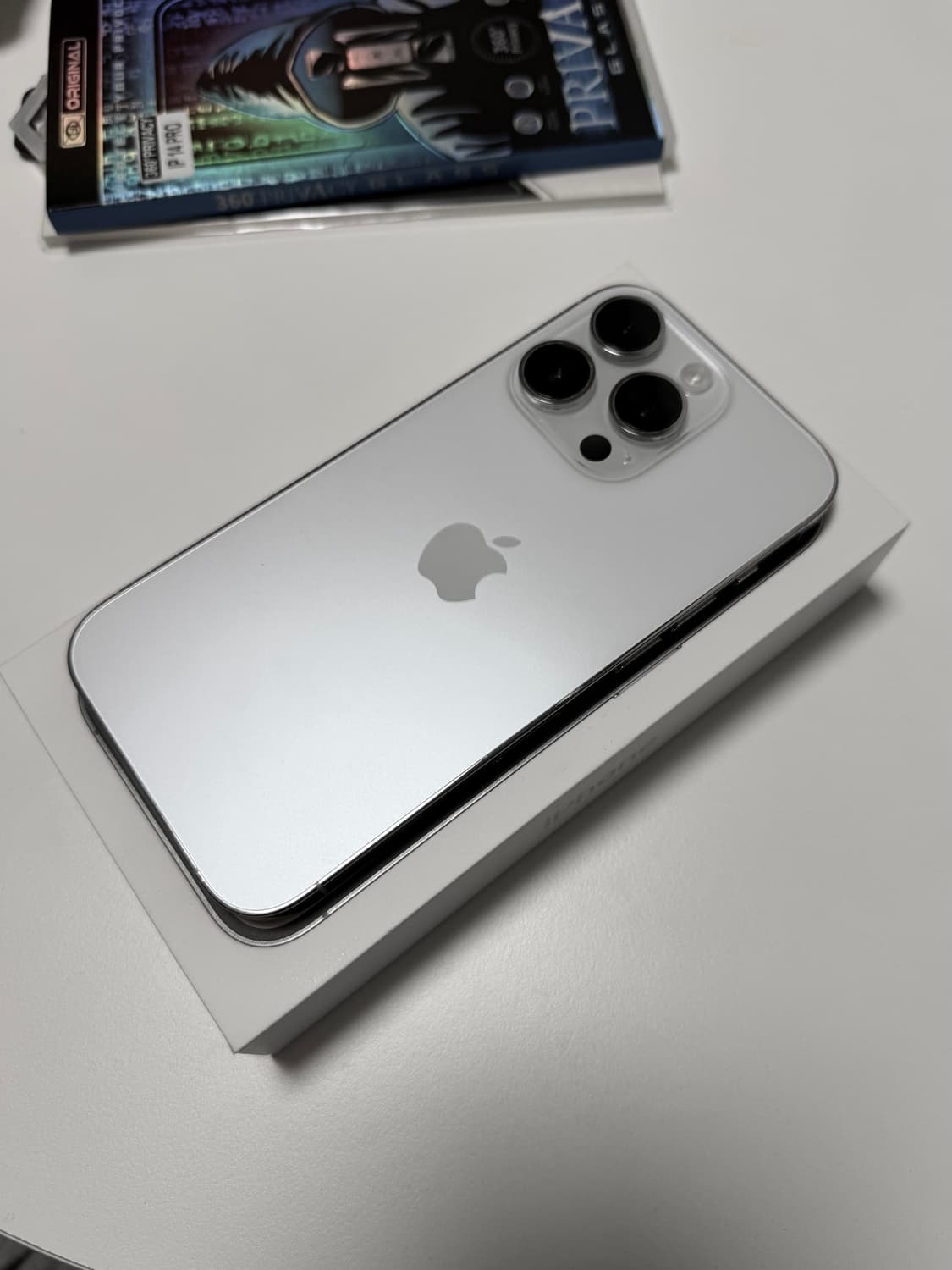 아이폰 14 Pro 실버 256GB 상품이미지1