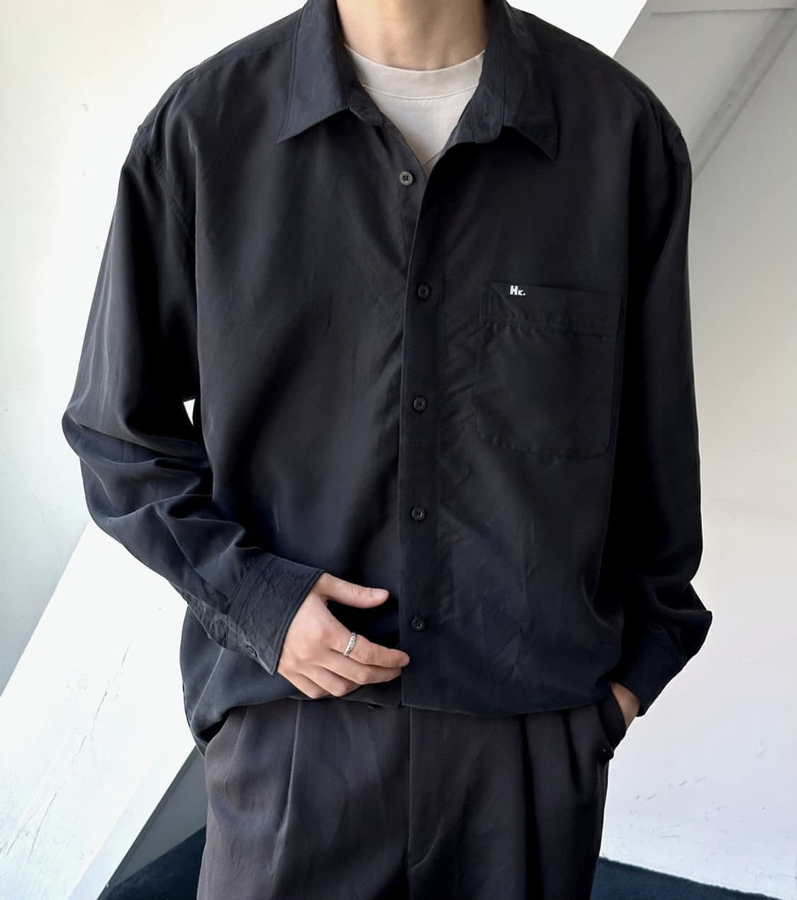 Silky fabric design blouse shirt 상품이미지8