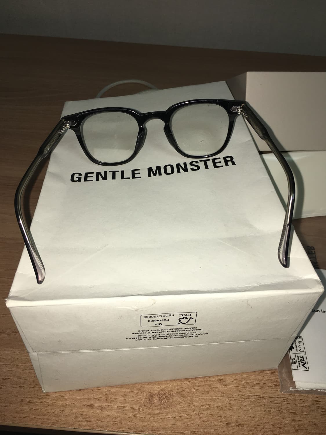 젠틀몬스터 루토01 상품이미지3