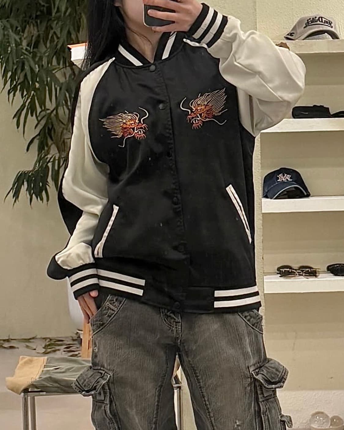 HUF 허프 용 드래곤 자수 스카쟌 스카쟌 야구 점퍼 블랙 화이트 일본 상품이미지3