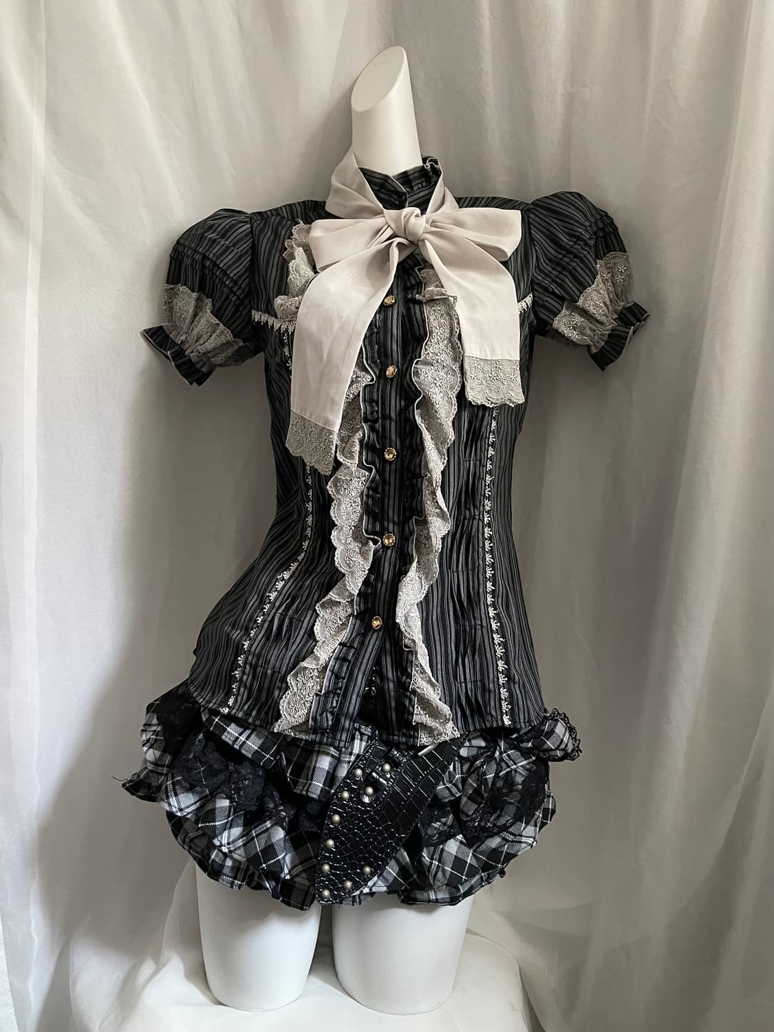Axes femme blouse 엑시즈팜 공겜여주 상품이미지4