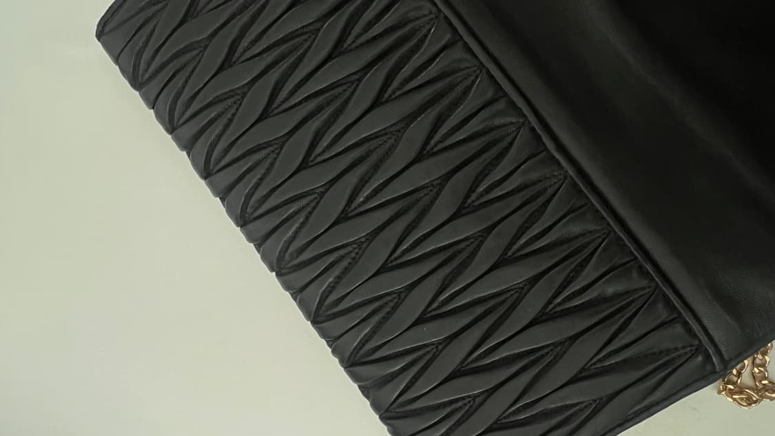 미우미우 마테라쎄 클러치백 미우미우 가방 상품이미지6