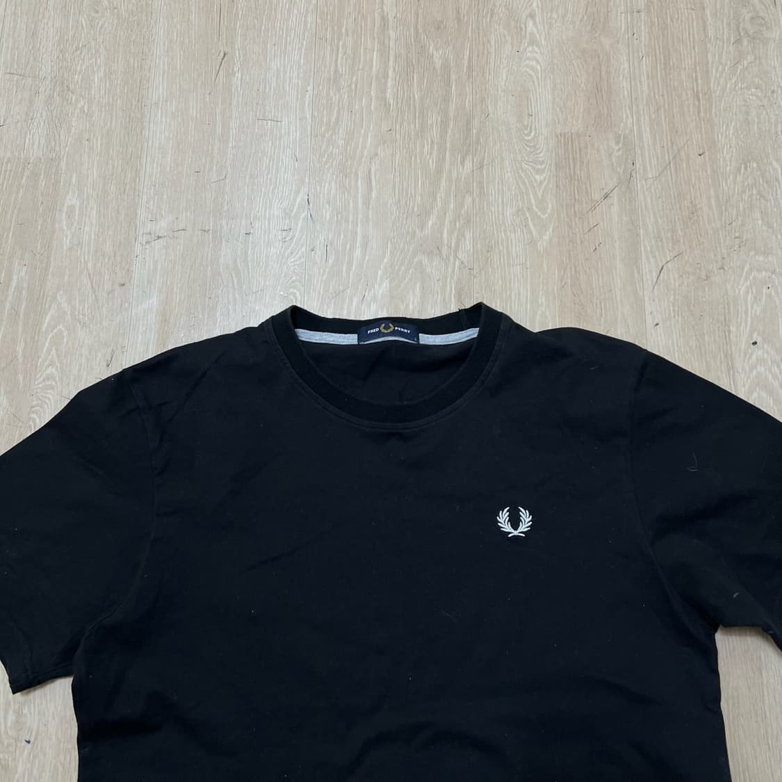 프레드페리 월계수 로고 라운드 반팔티 L/100  상품이미지2