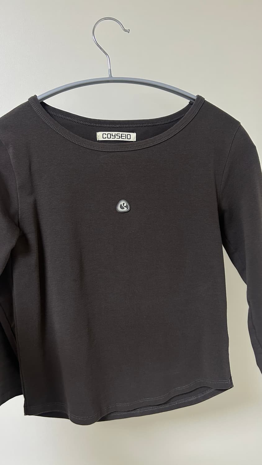 코이세이오 심볼 로고 카프리 슬리브 다크 브라운 상품이미지2