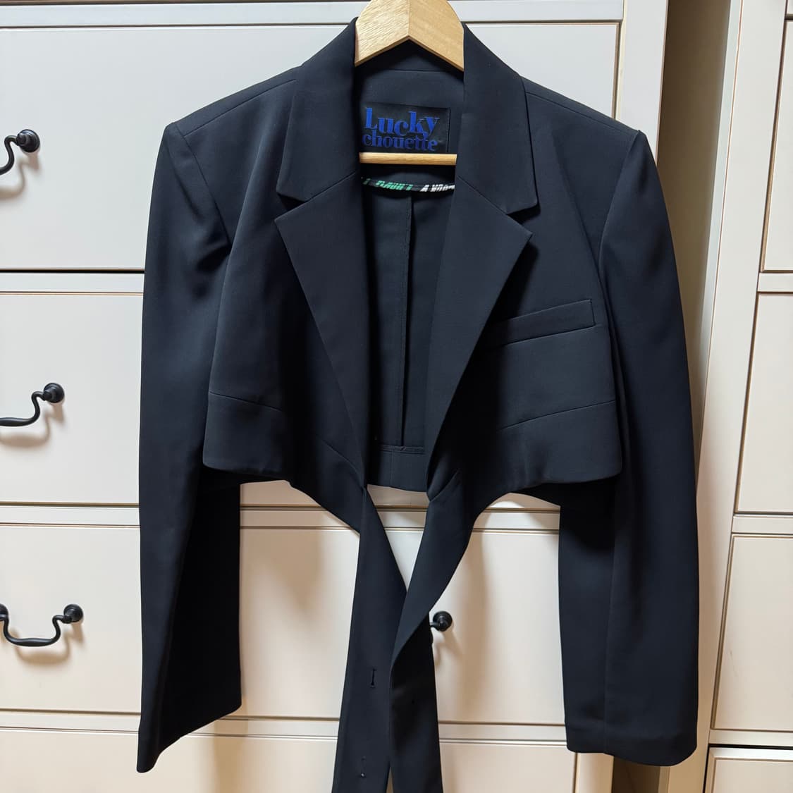 럭키슈에뜨 크롭 자켓 상품이미지3