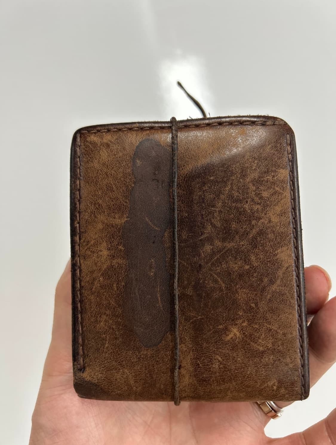 고로스 네추럴브라운 새들레더 콘초 반지갑 상품이미지2