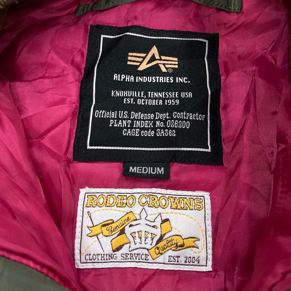 알파 인더스트리 카키 컬러 패치 로고 MA-1 항공 점퍼 상품이미지5