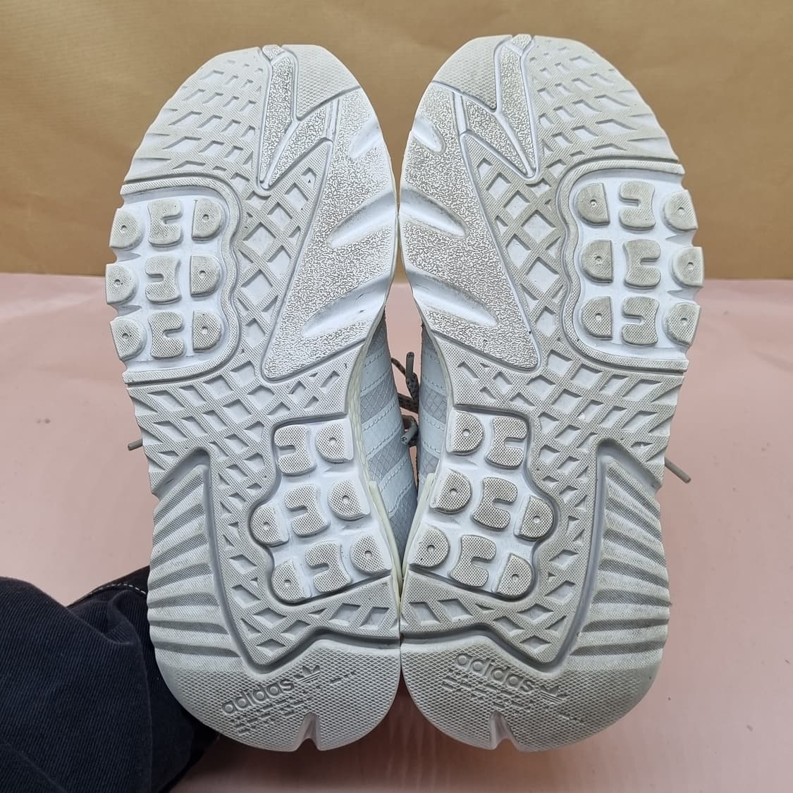 아디다스 나이트조거 여성운동화240  상품이미지3