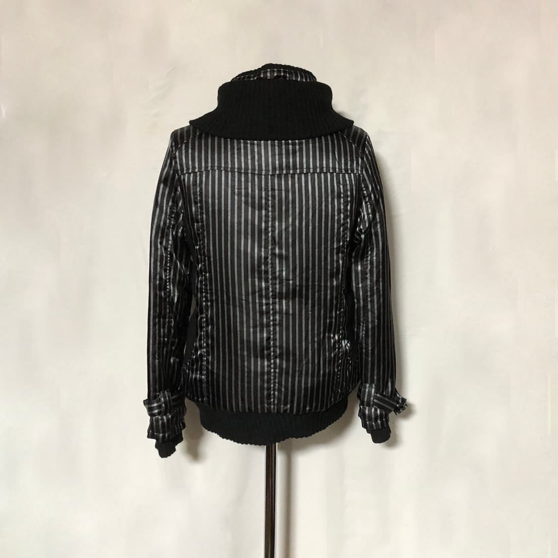 스트라이프 스터드 리브 점퍼 상품이미지6