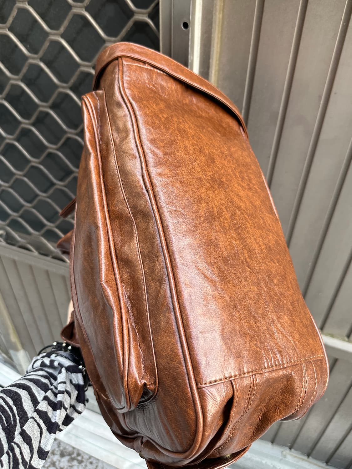 Vintage brown stud leather bag 상품이미지6
