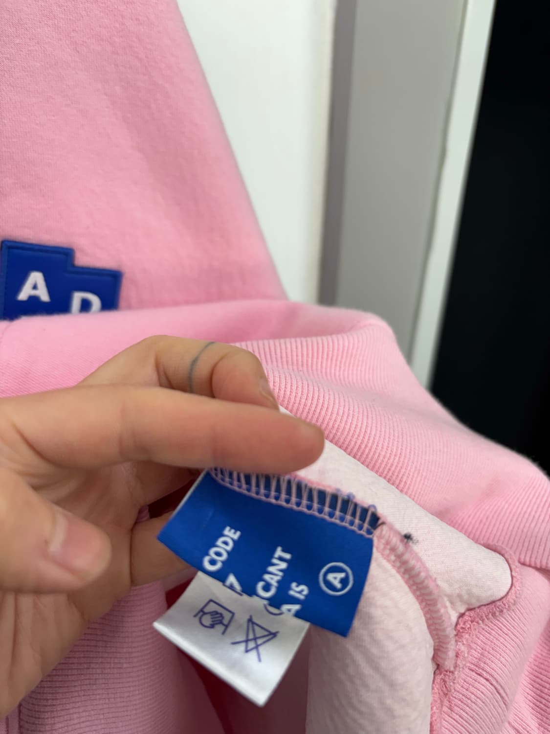 아더에러 후드티 3    상품이미지6