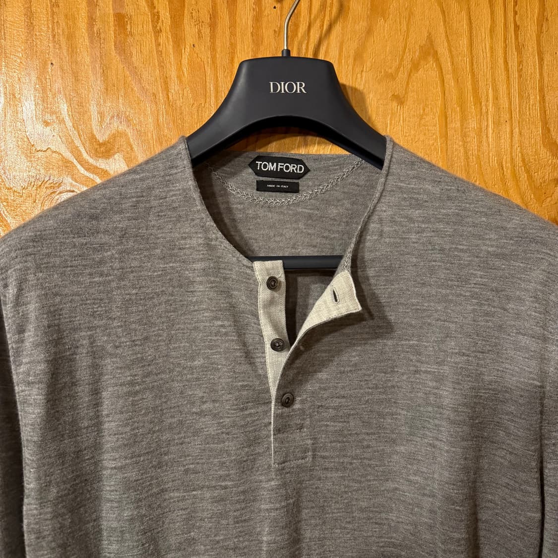 톰포드 캐시미어 100% 헨리넥 니트 셔츠 판매 합니다. 상품이미지6