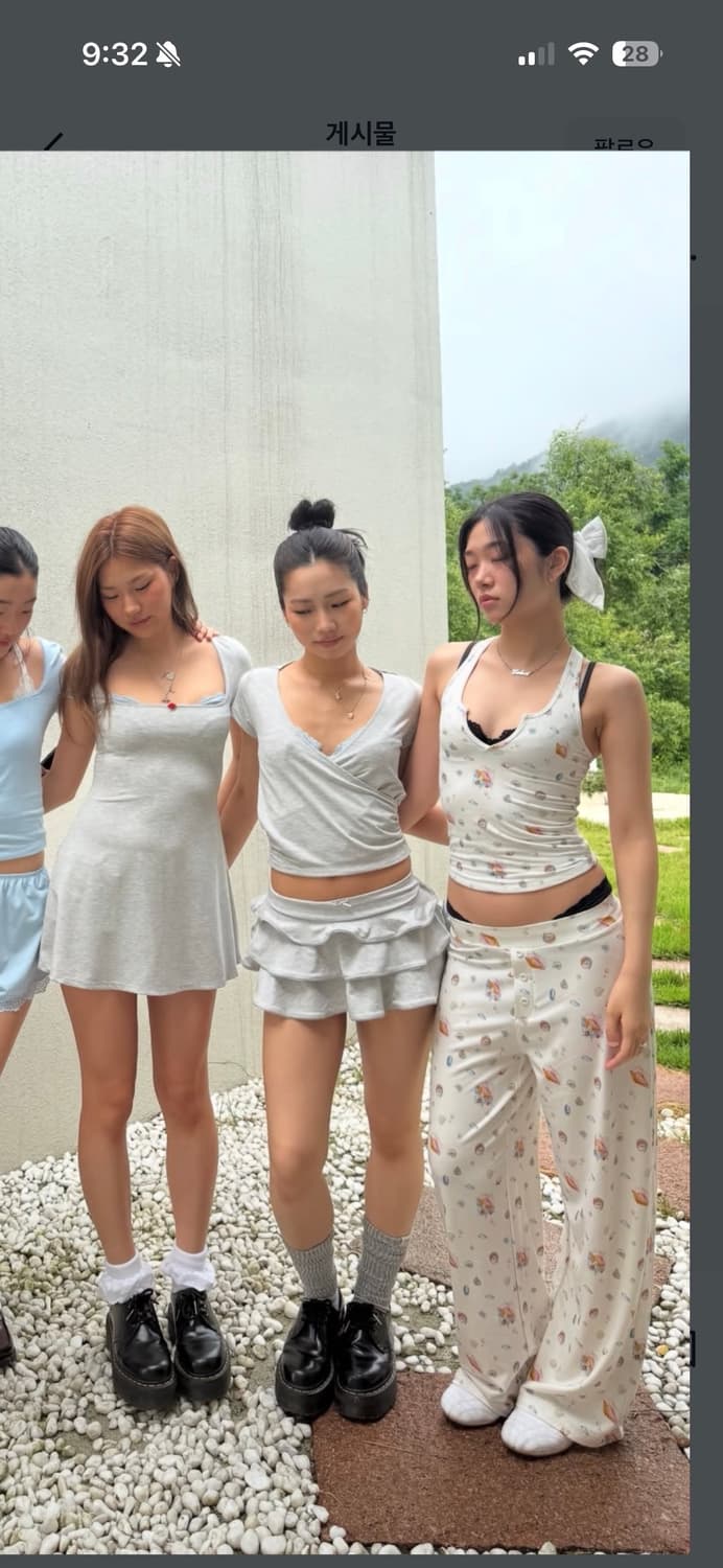 글로니 탑s+스커트m 세트 상품이미지1